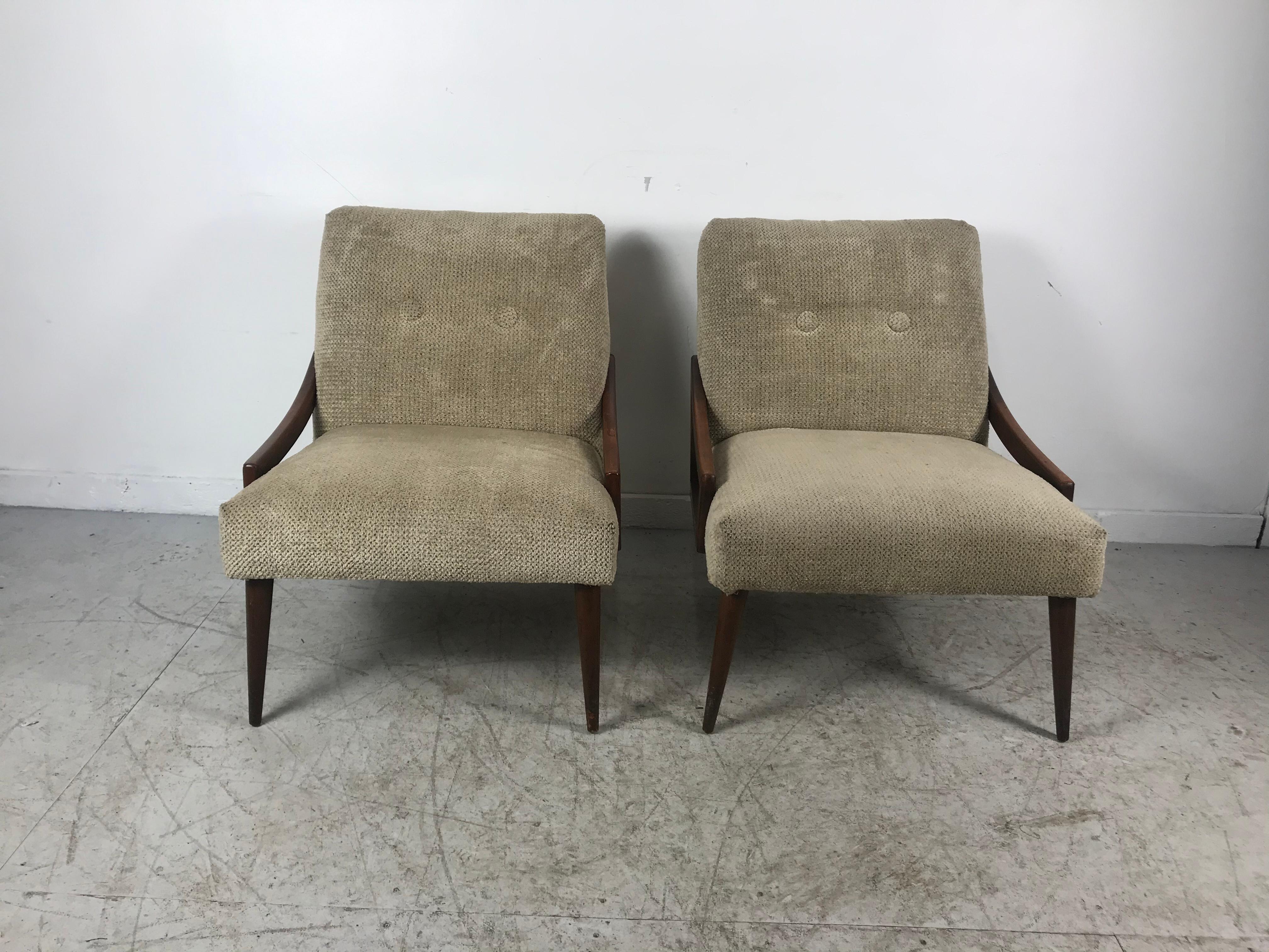 Stunning Pair of Italian Modernist Lounge Chairs after Gio Ponti 2