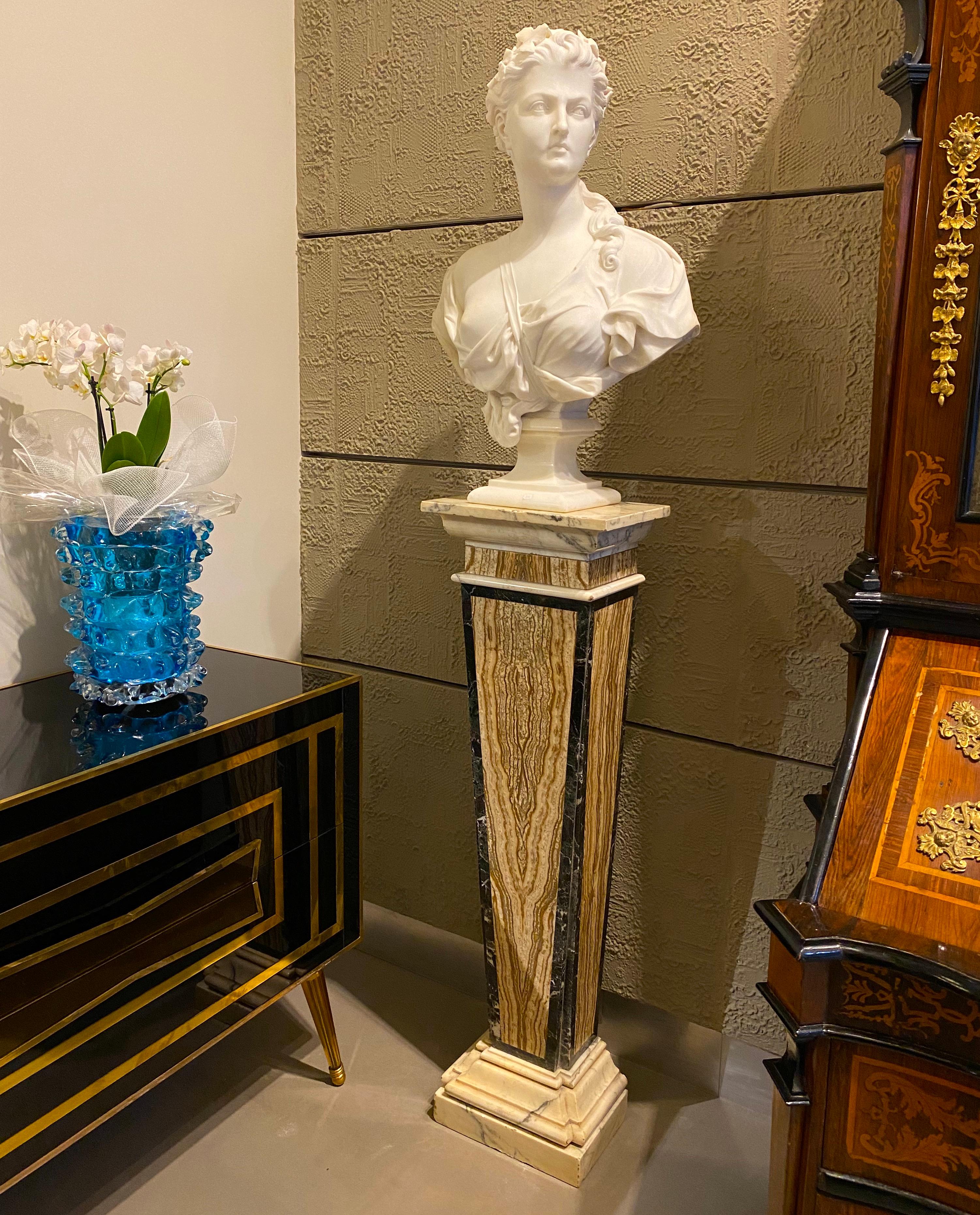 Stunning Pair of Italian Neoclassical Inlaid Marble Bases or Pedestals For Sale 7
