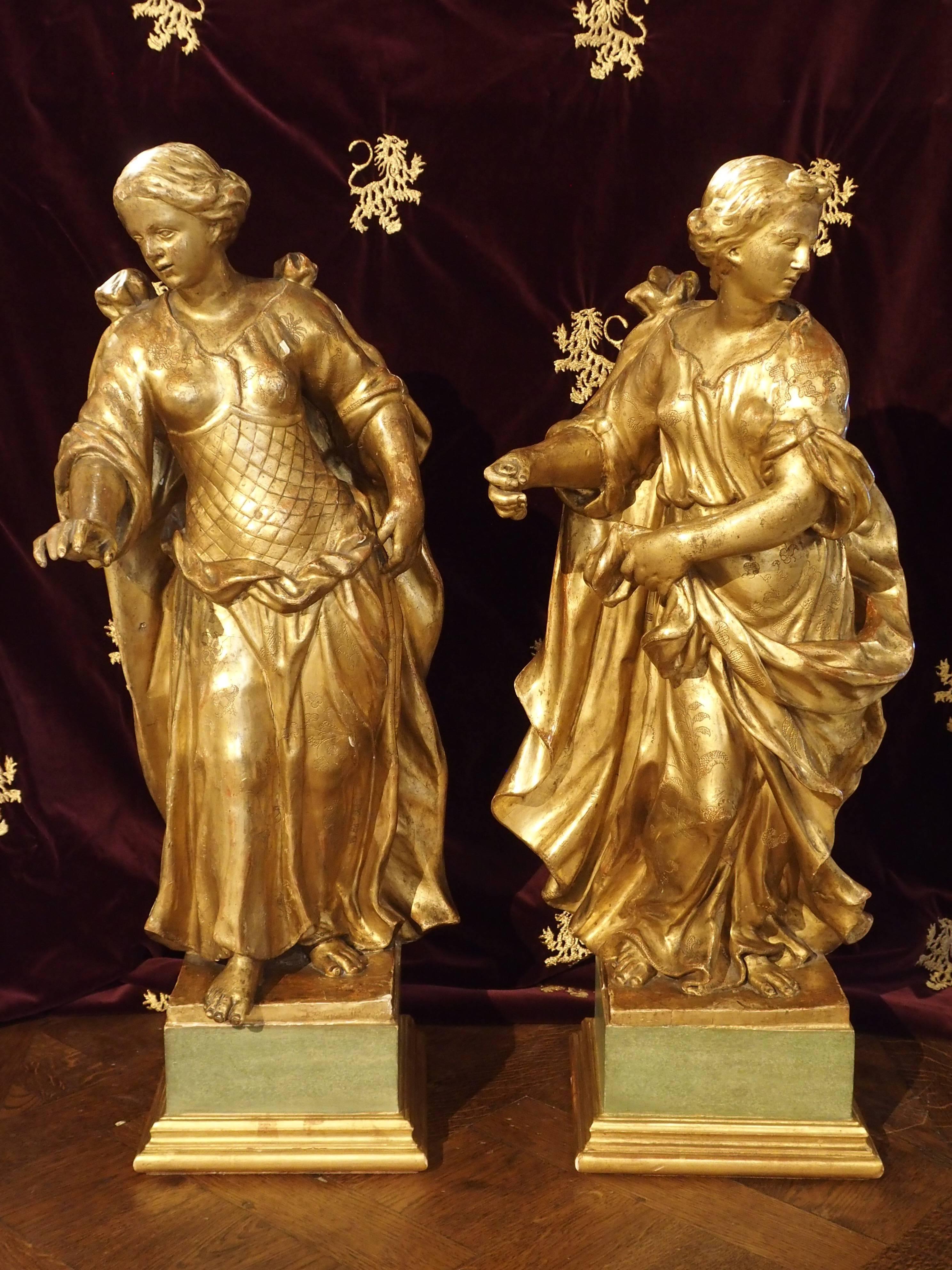 Stunning Pair of Large Antique Carved Giltwood Statues, circa 1860 3