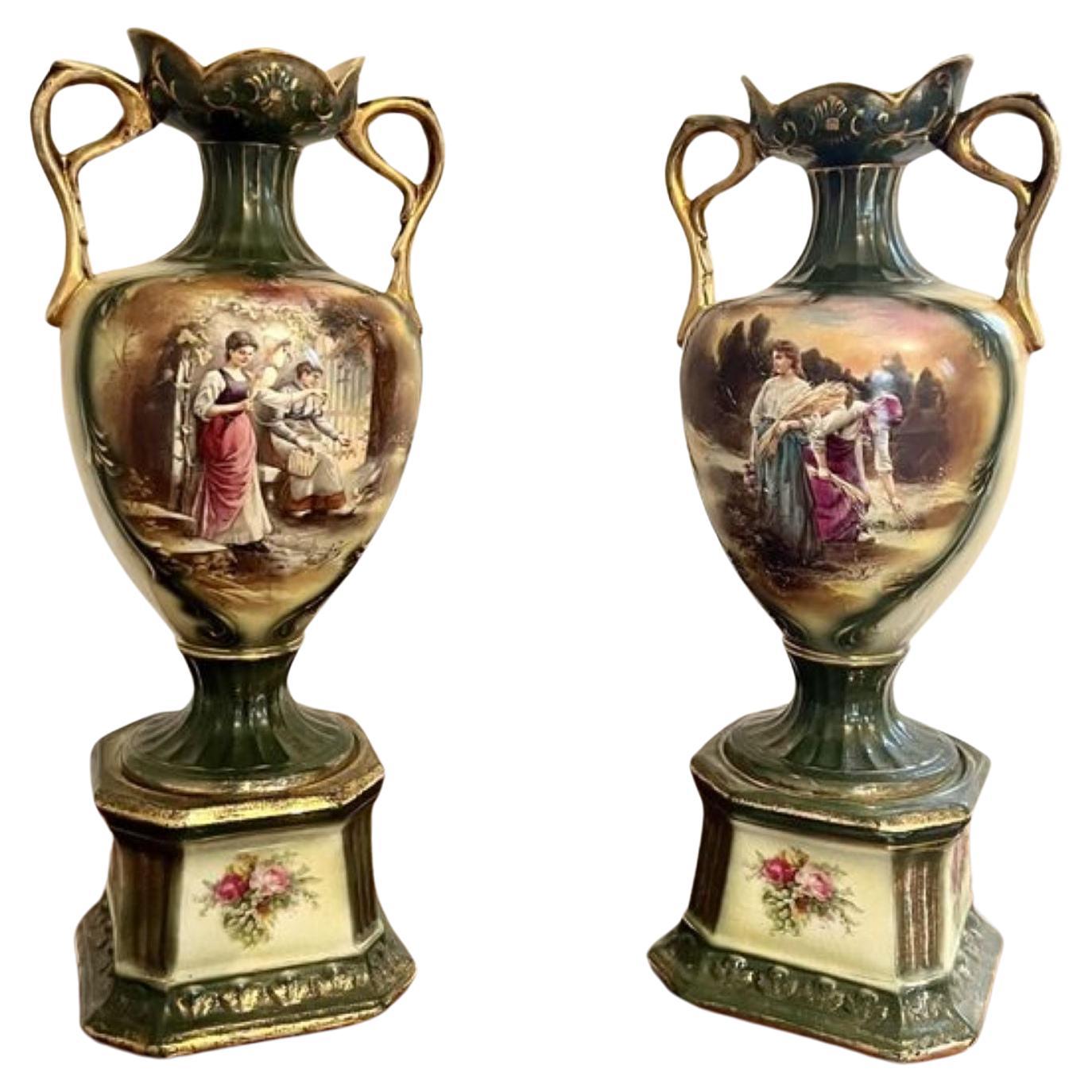 Atemberaubendes Paar großer antiker viktorianischer Vasen 