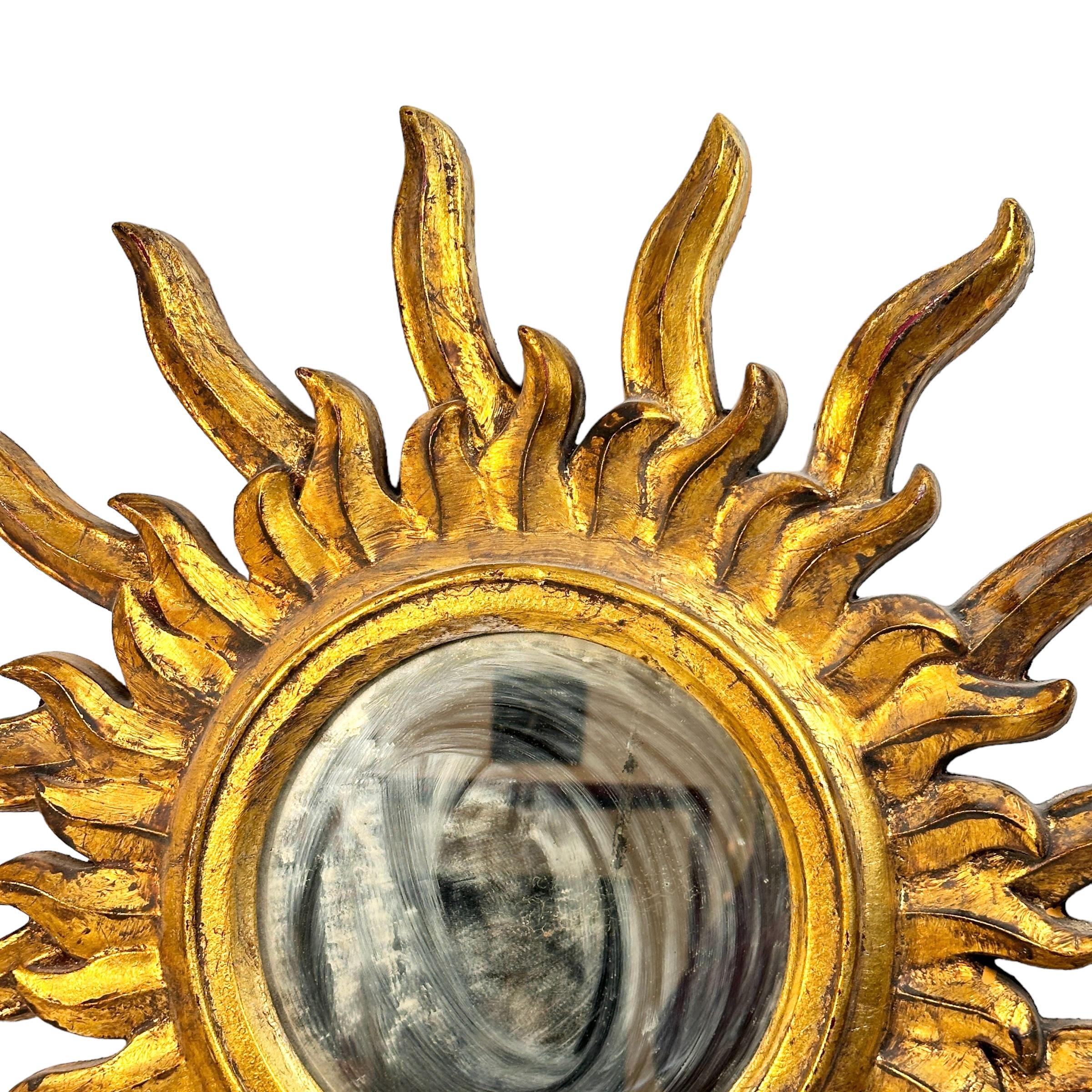 Stunning Pair of Large Sunburst Starburst Mirror Gilded Wood, Italy, circa 1950s In Good Condition For Sale In Nuernberg, DE