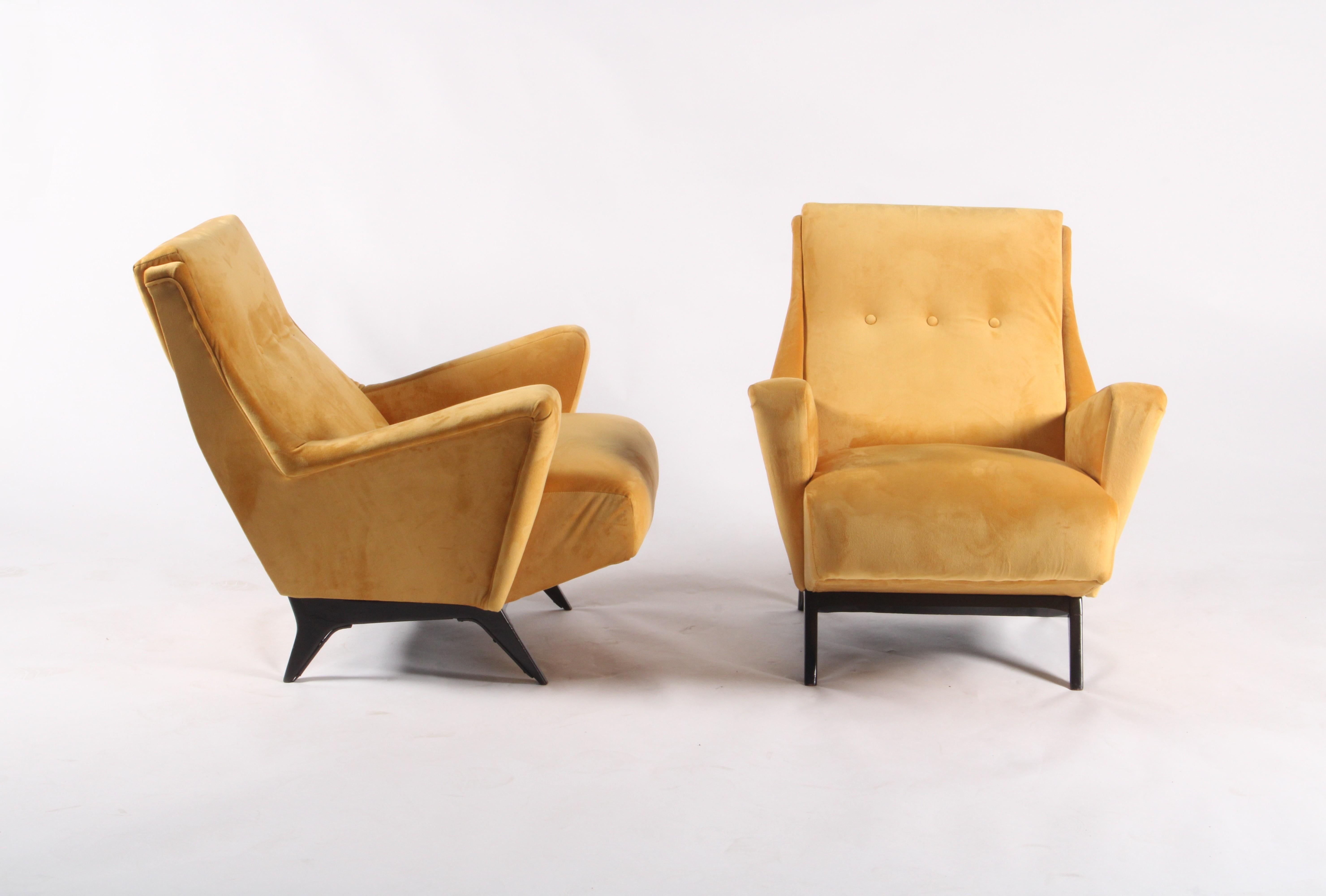 Superbe paire de fauteuils italiens du milieu du siècle dernier dans le style de Guglielmo Pecorini en vente 6