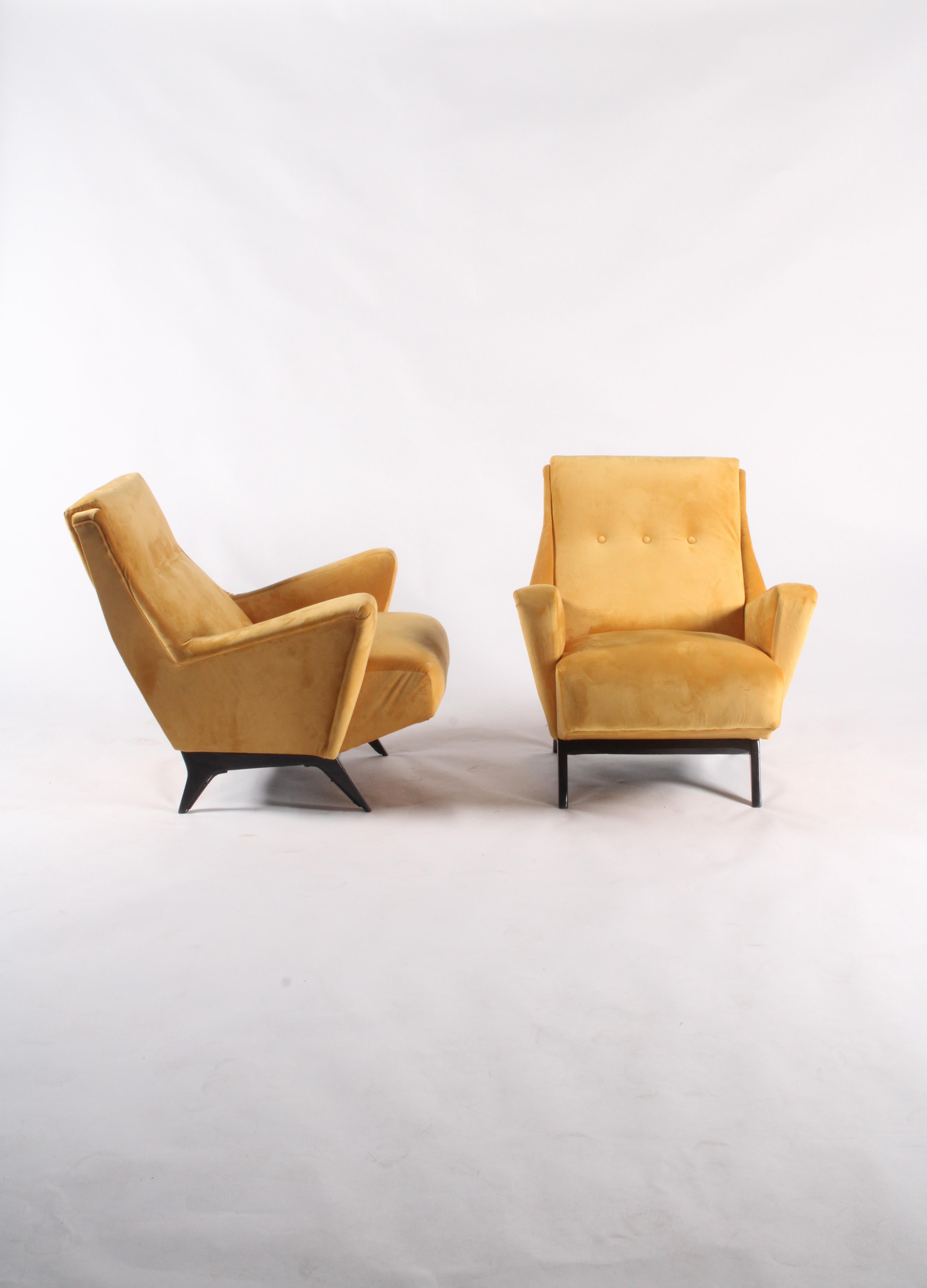 Superbe paire de fauteuils italiens du milieu du siècle dernier dans le style de Guglielmo Pecorini en vente 7