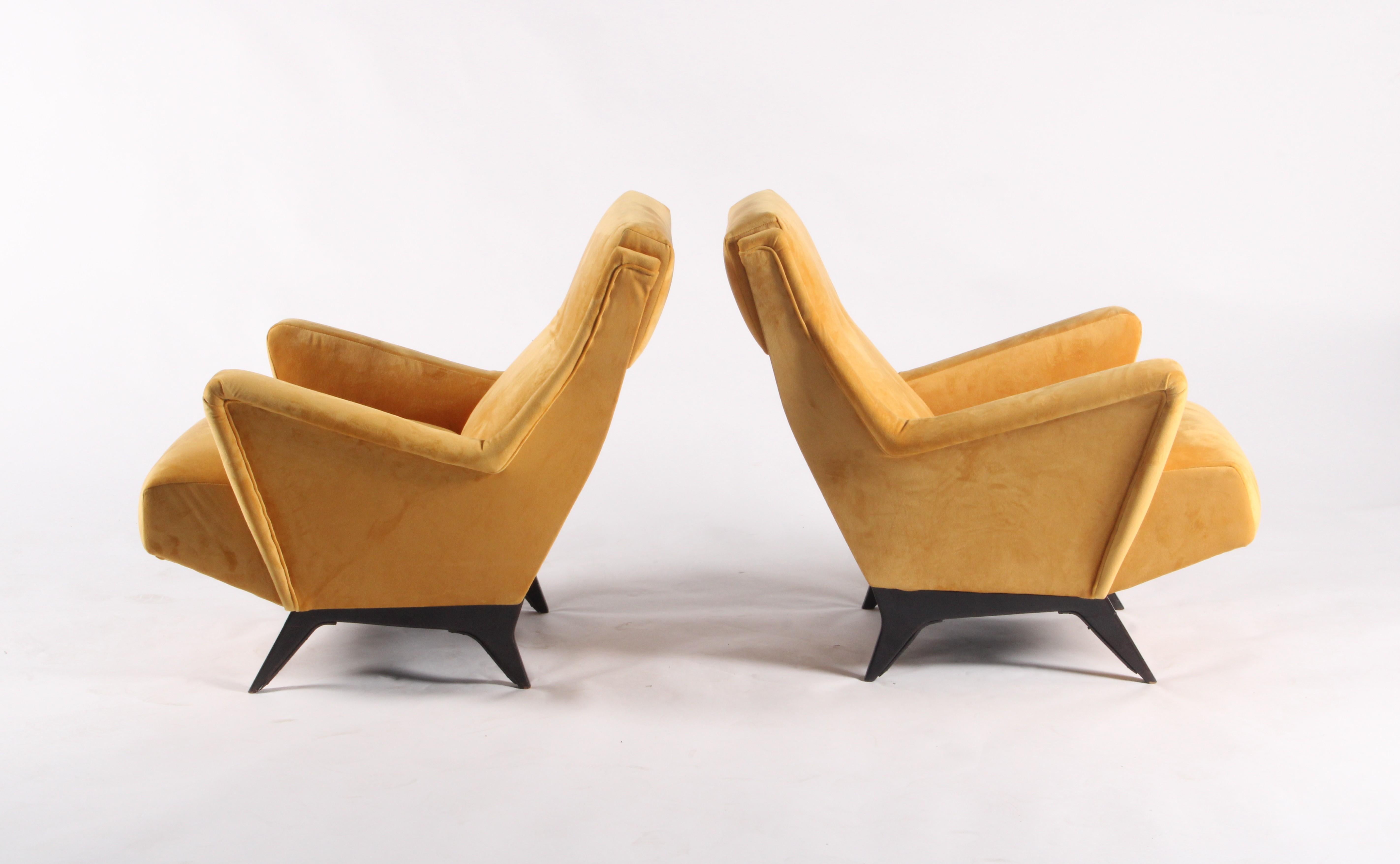 Superbe paire de fauteuils italiens du milieu du siècle dernier dans le style de Guglielmo Pecorini Bon état - En vente à Portlaoise, IE
