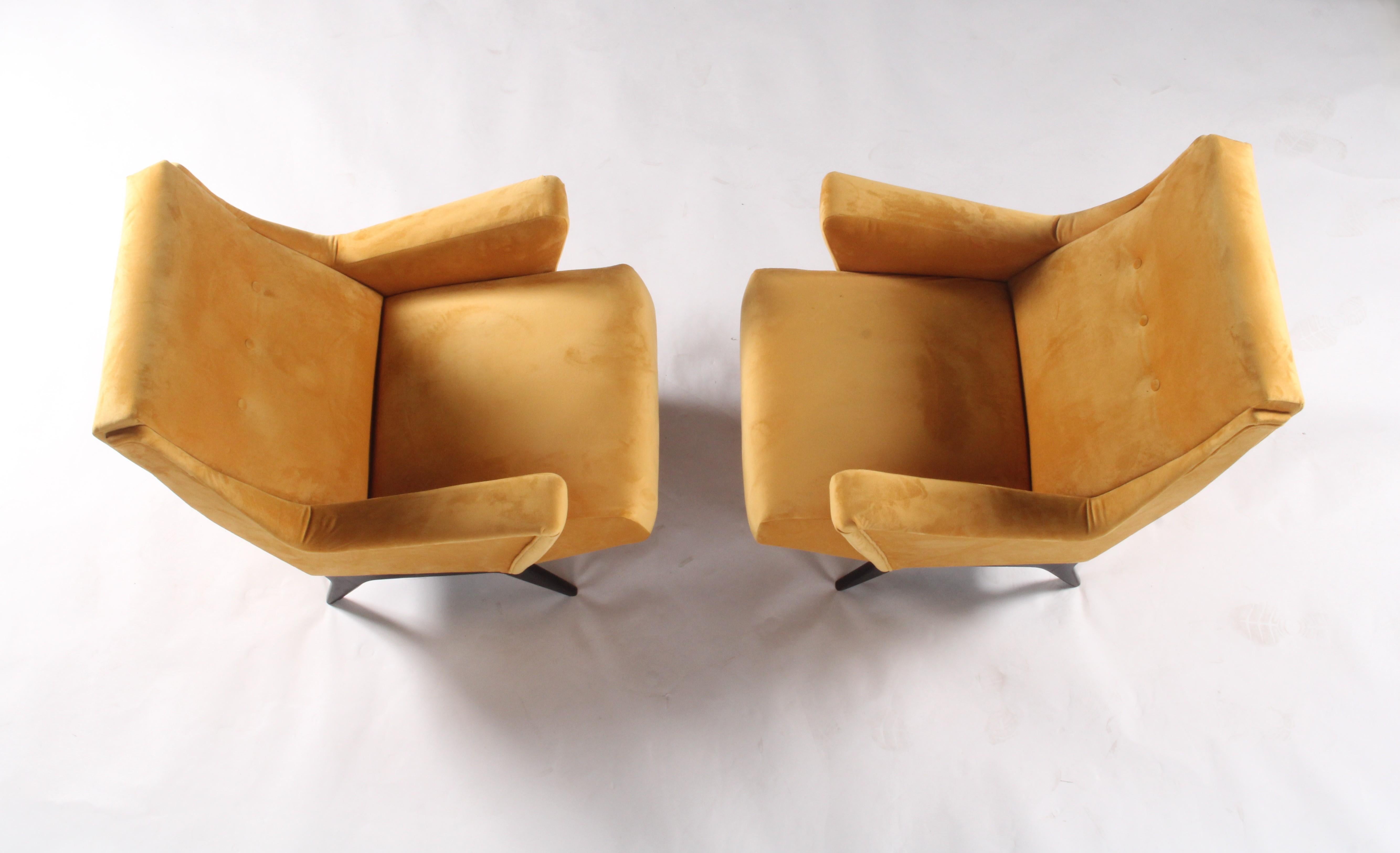 Superbe paire de fauteuils italiens du milieu du siècle dernier dans le style de Guglielmo Pecorini en vente 2