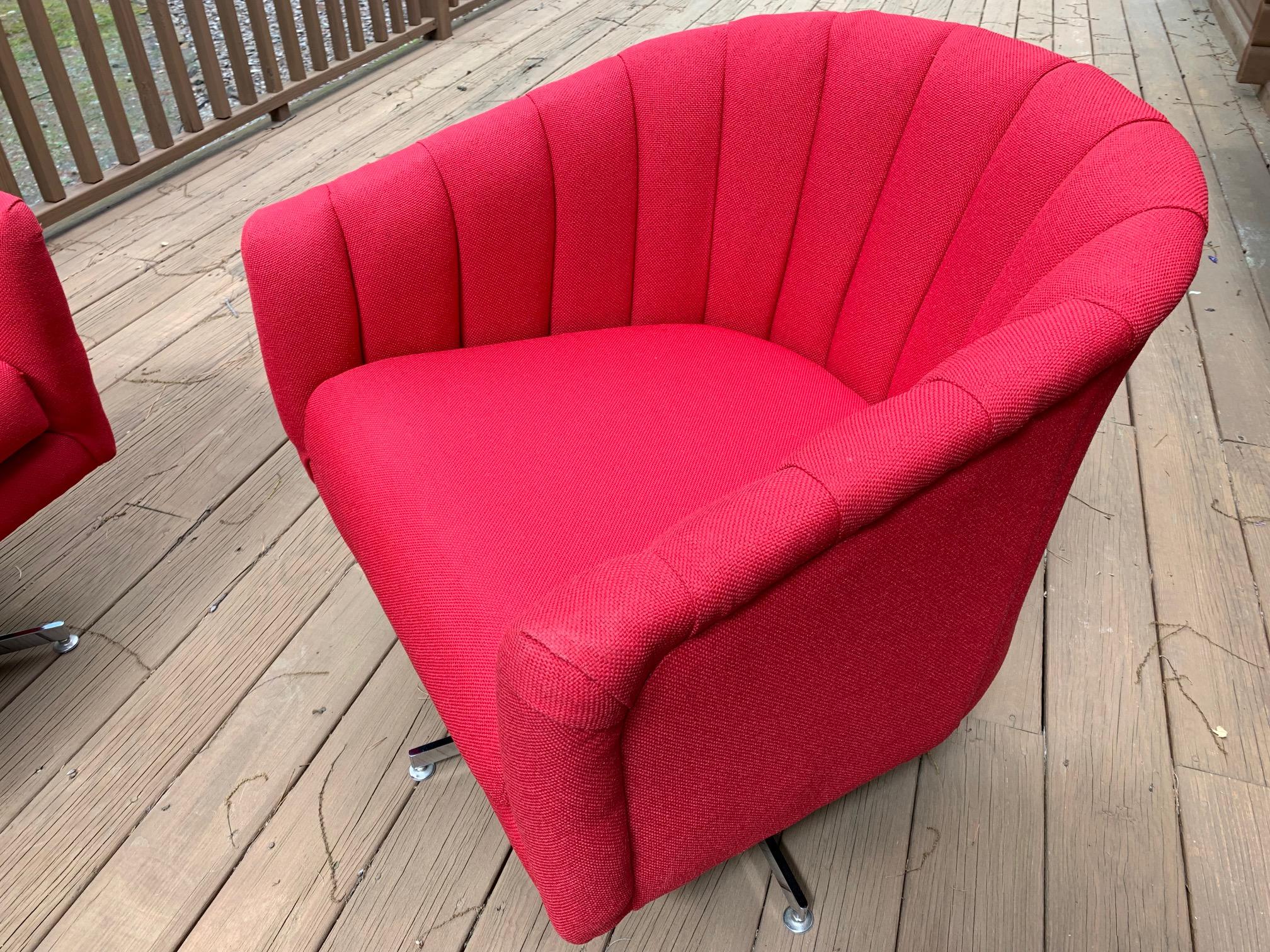 Late 20th Century Milo Baughman Barrel Back Swivel Lounge Chairs on Chrome Bases