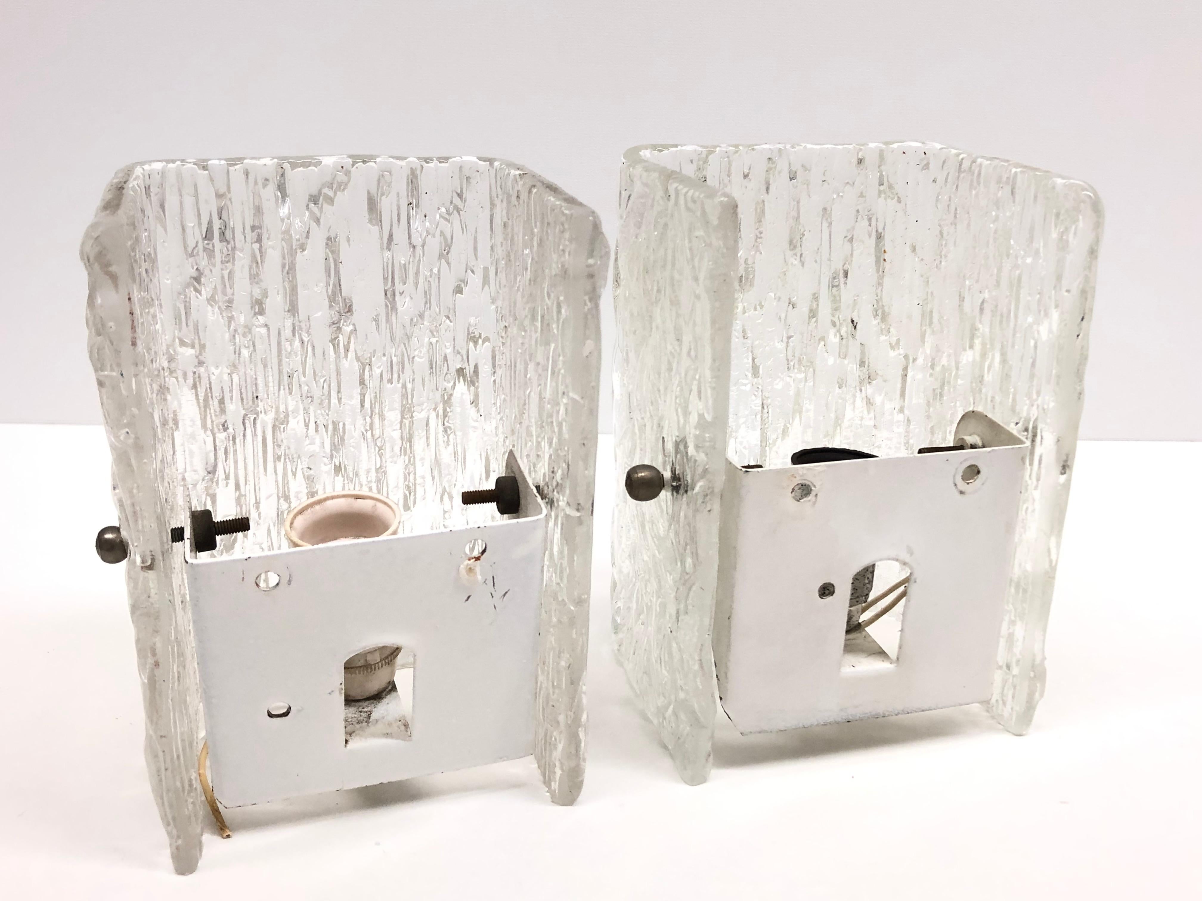 Stunning Pair of Murano Glass Ice Block Sconces in the Style of Venini 7