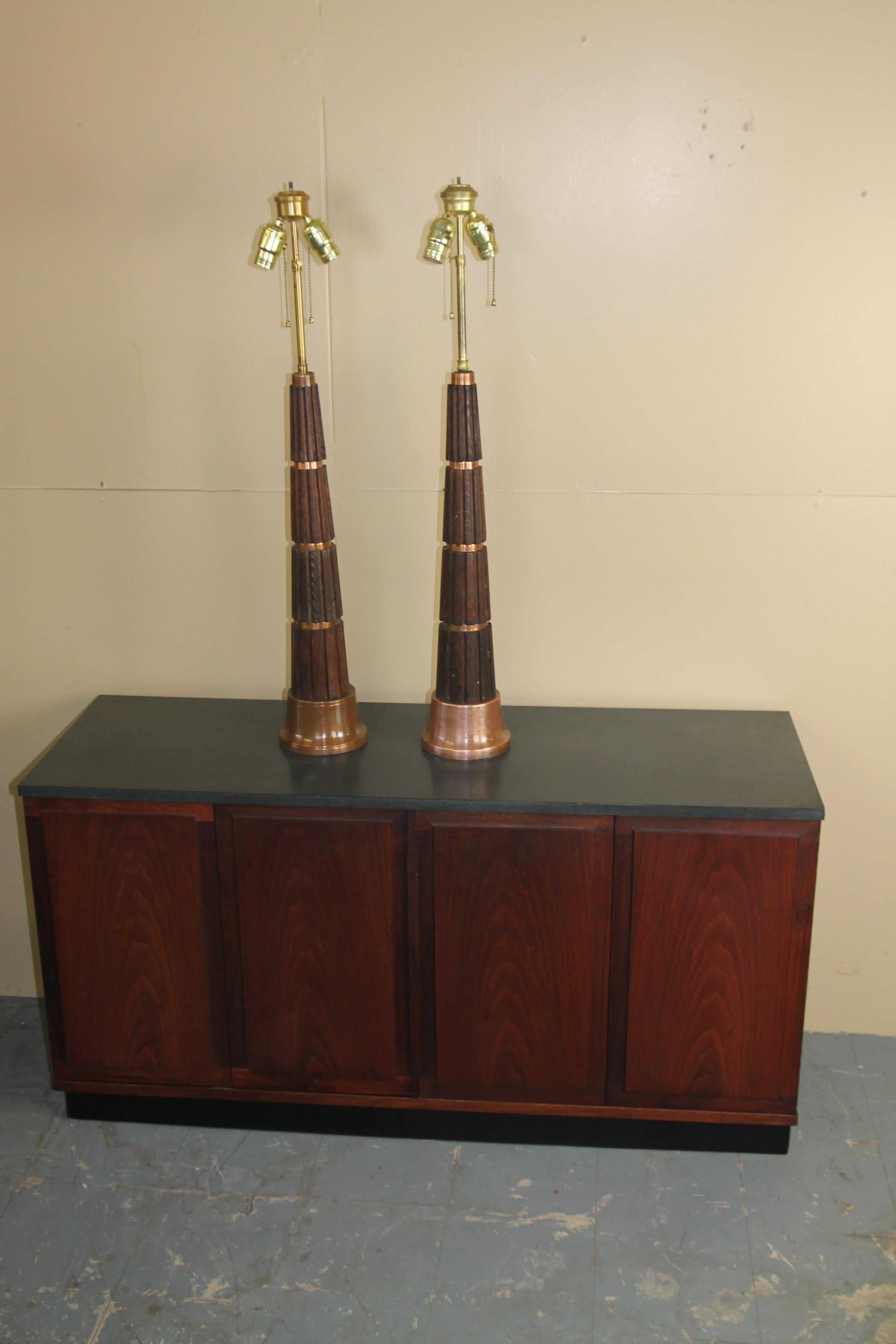 Hollywood Regency Stunning Pair of Oak and Copper Table Lamps  For Sale