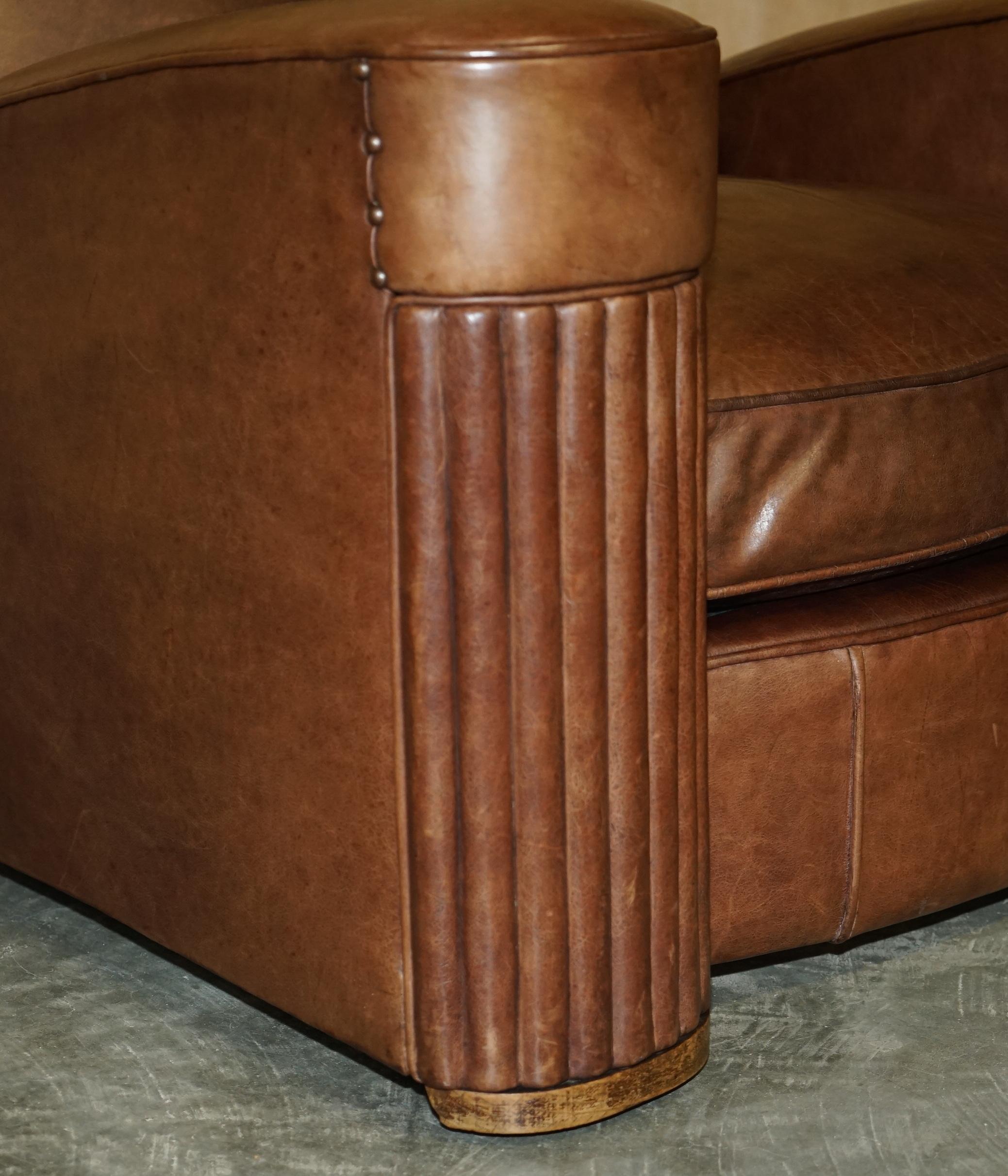 STUNNING PAIR OF ORIGINAL ART DECO HERITAGE BROWN LEATHER CIRCA 1920'S ARMCHAIRs For Sale 3