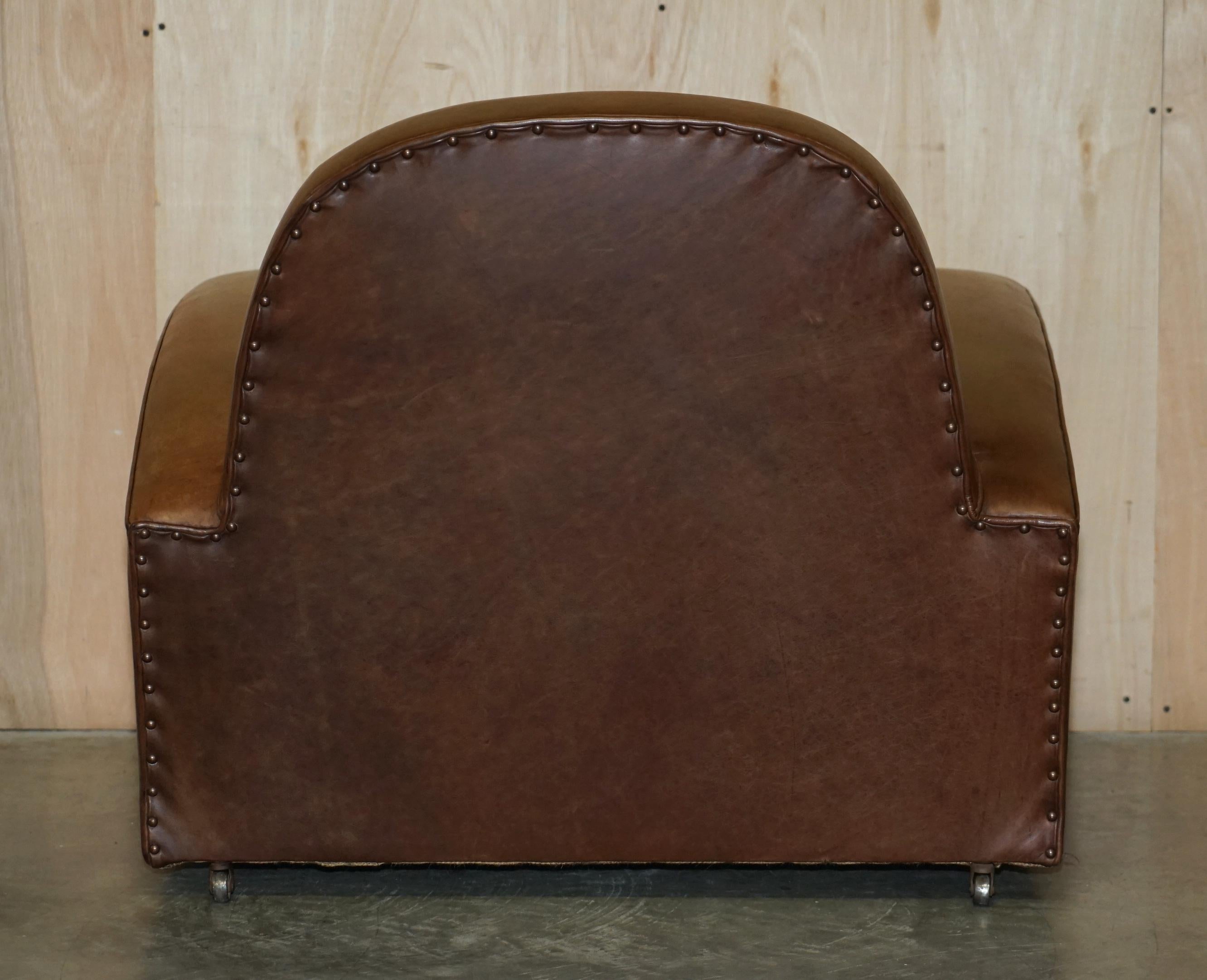 STUNNING PAIR OF ORIGINAL ART DECO HERITAGE BROWN LEATHER CIRCA 1920'S ARMCHAIRs For Sale 11