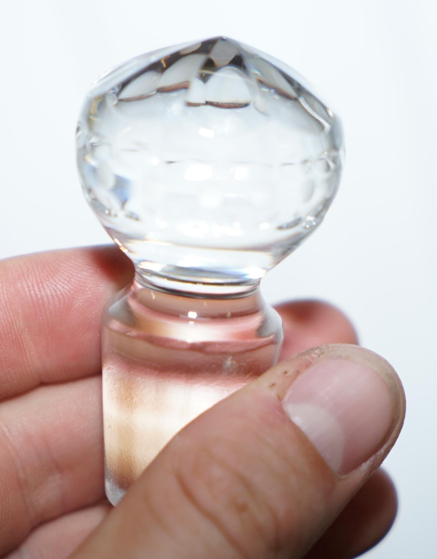 20th Century Stunning Pair of Original Thomas Goode 1827 Cut Glass Crystal Decanters