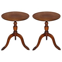 Stunning Pair of Original Victorian Oak Large Round Top Side End Lamp Tables