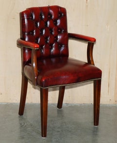 STUNNING PAIR OF OXBLOOD LEATHER ViNTAGE CHESTERFIELD GAINSBOROUGH ARMCHAIRS
