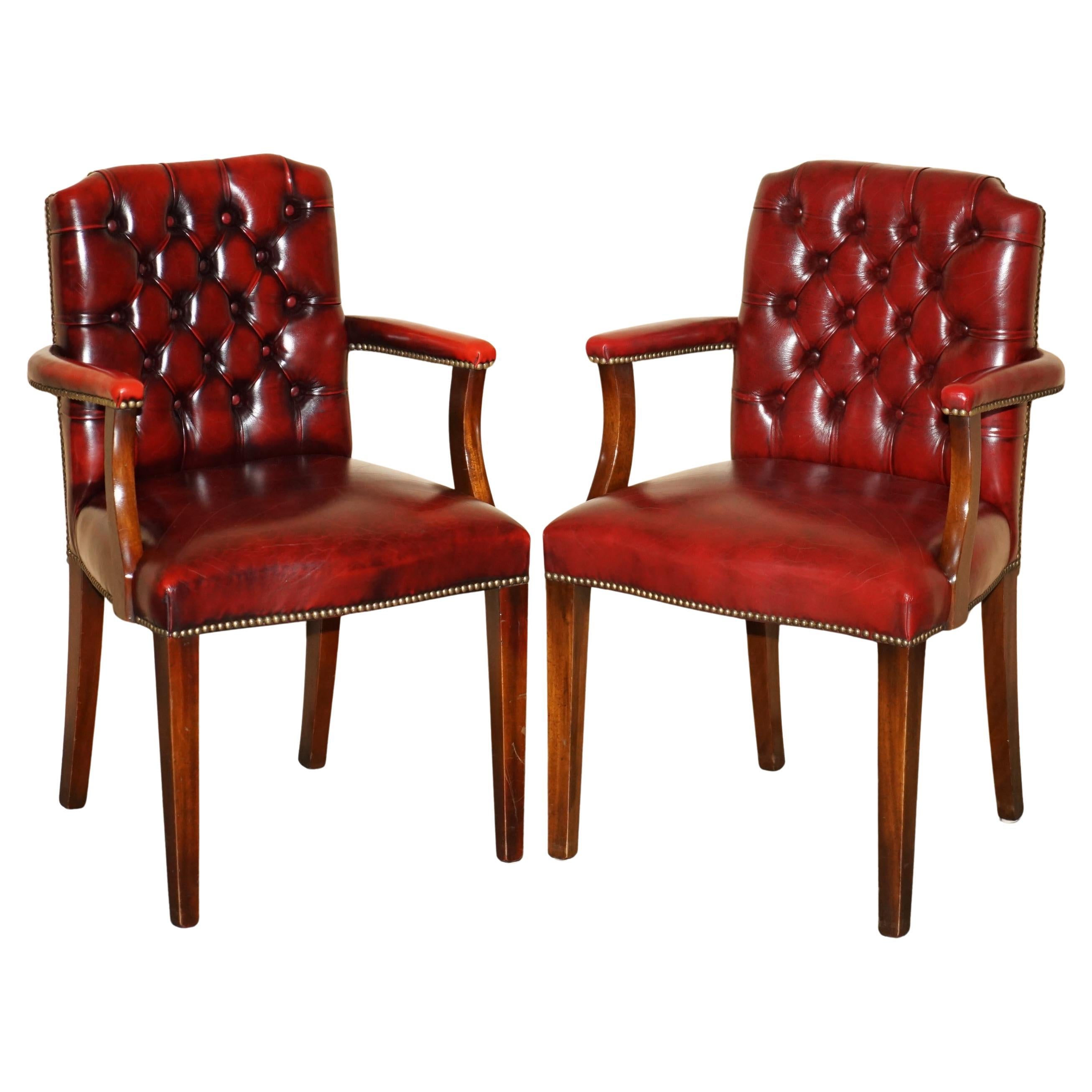 STUNNING PAIR OF OXBLOOD LEATHER ViNTAGE CHESTERFIELD GAINSBOROUGH ARMCHAIRS