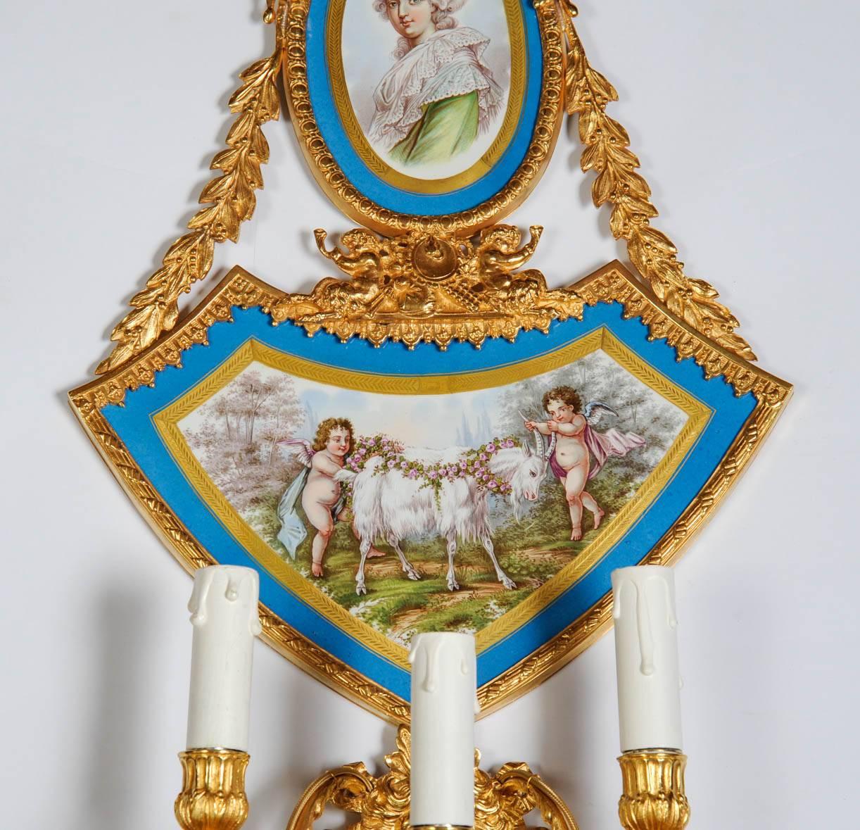 19th Century Stunning Pair of Porcelain and Bronze Sconces For Sale