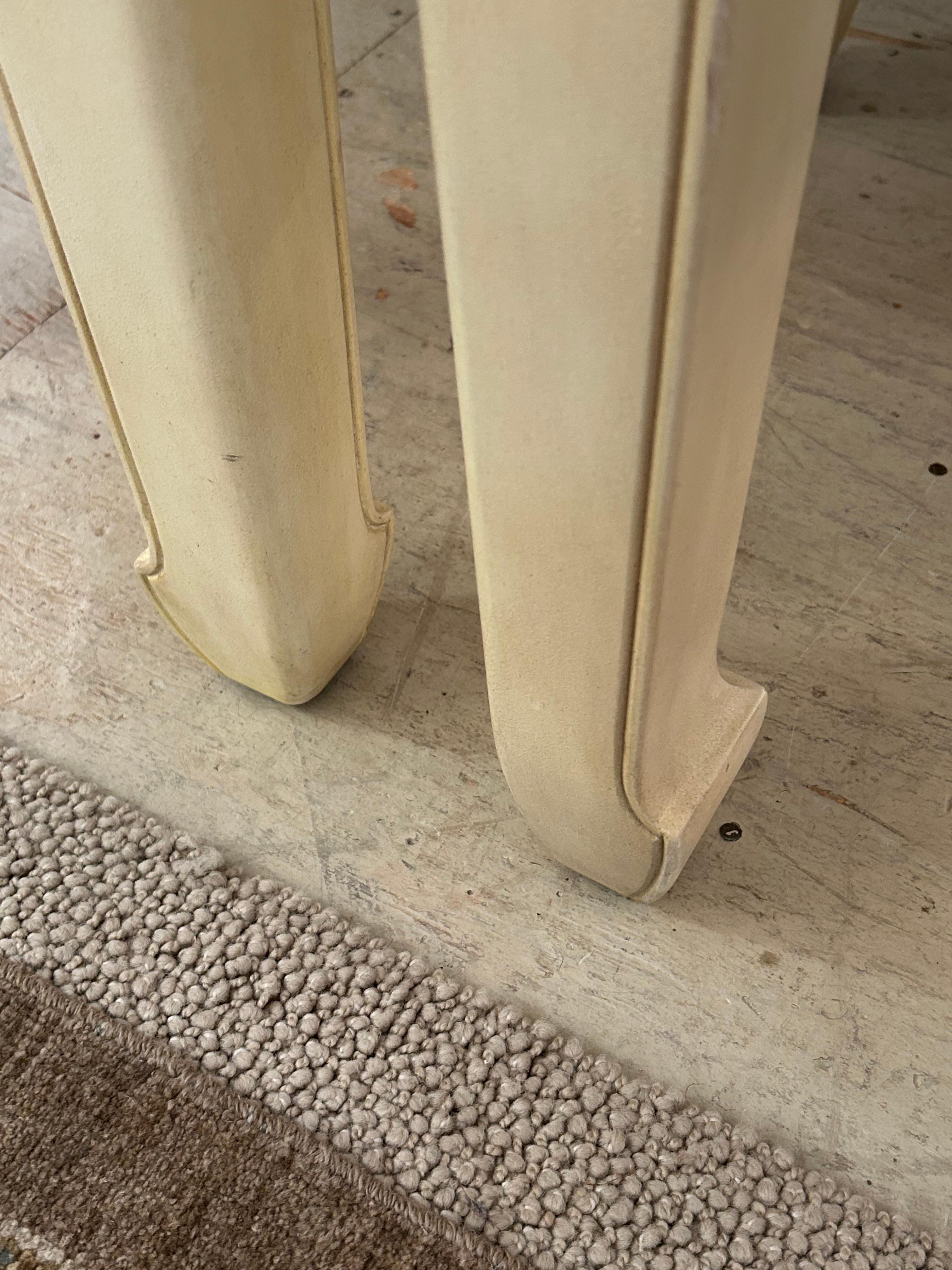 Atemberaubendes Paar Ralph Lauren Beige Quadratischer Beistelltische mit asiatischem Flair, Paar im Zustand „Gut“ im Angebot in Hopewell, NJ