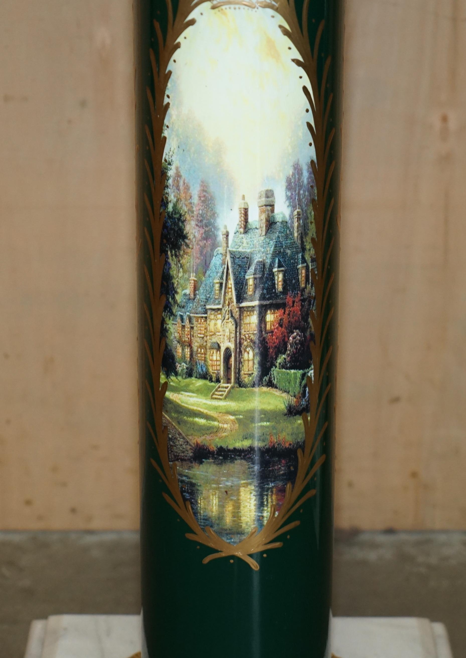 STUNNiNG PAAR KÖNIGLICHER ITALIENISCHER CARRARA-MARBEL & ENAMEL-LACKIERTE BRASS-SÄULEN im Angebot 3