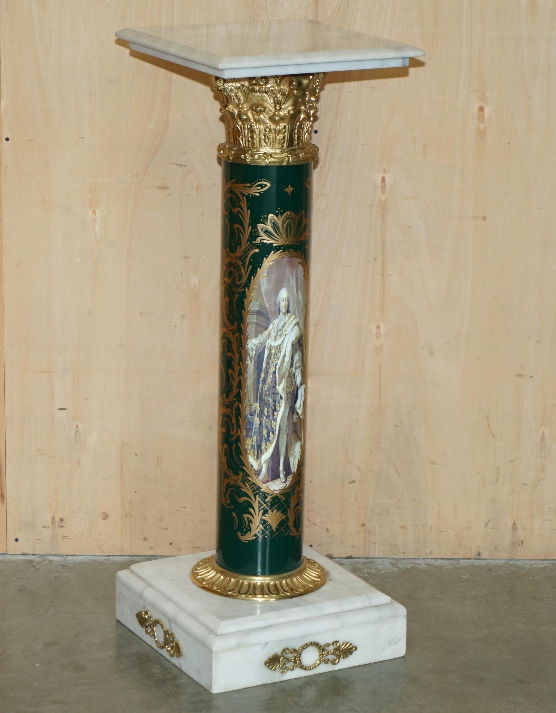 Royal House Antiques

Royal House Antiques freut sich, dieses atemberaubende Paar italienischer Carrara-Marmorsäulen mit Emaillebemalung, die einen König und eine Königin darstellen, zum Verkauf anbieten zu können. 

Bitte beachten Sie die