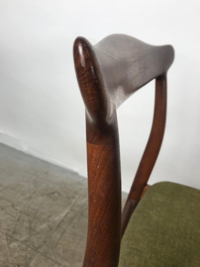 Scandinavian Modern Stunning Pair of Sculptural Side Chairs, Arne Vodder for Vamo Sonderborg Pv For Sale