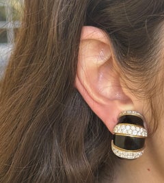 Atemberaubendes Paar „signiert“ David Webb-Ohrclips!