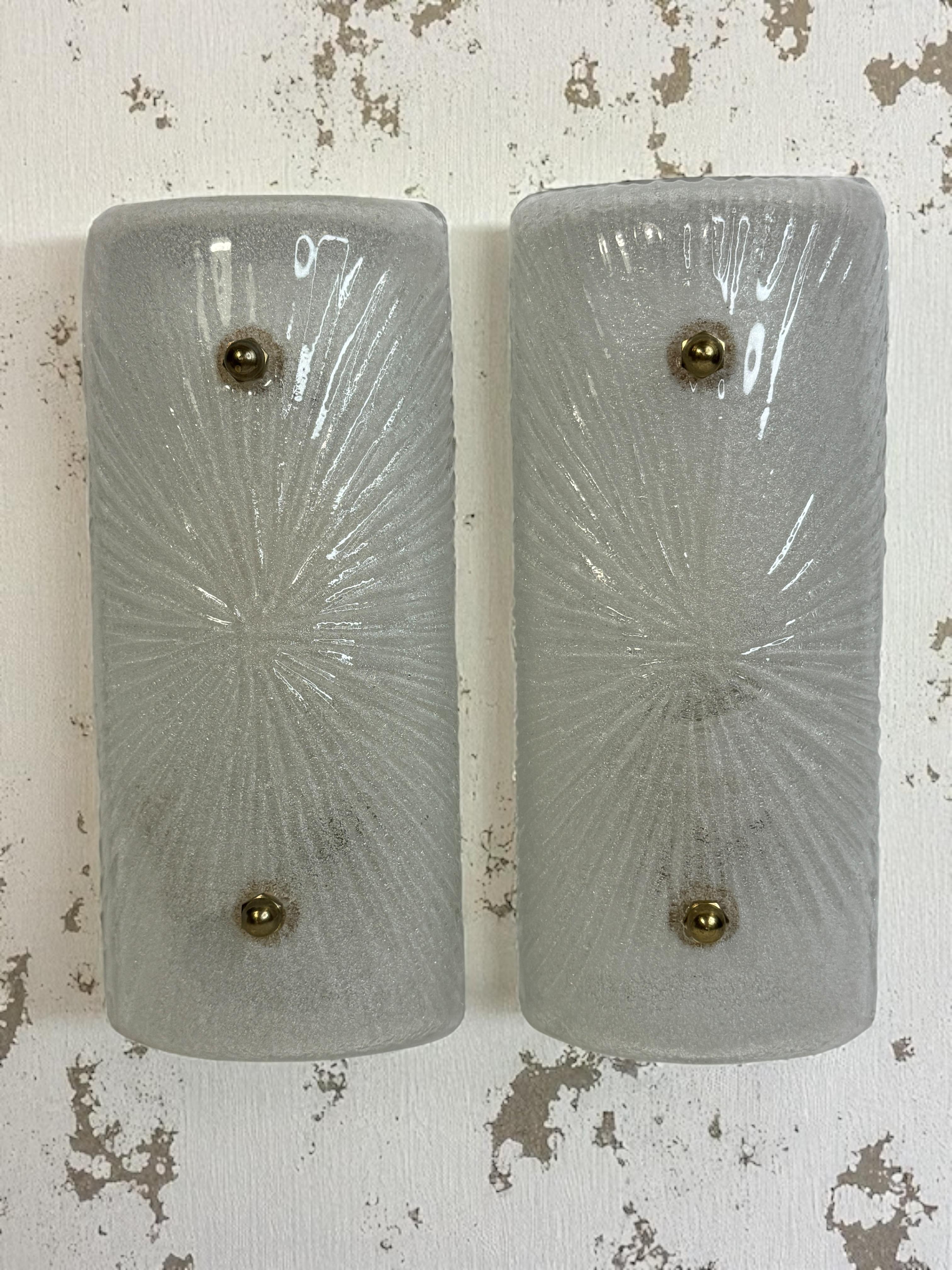 Atemberaubendes Paar von Murano-Glas-Leuchten mit Sternenmuster, Italien, 1970er Jahre im Angebot 2