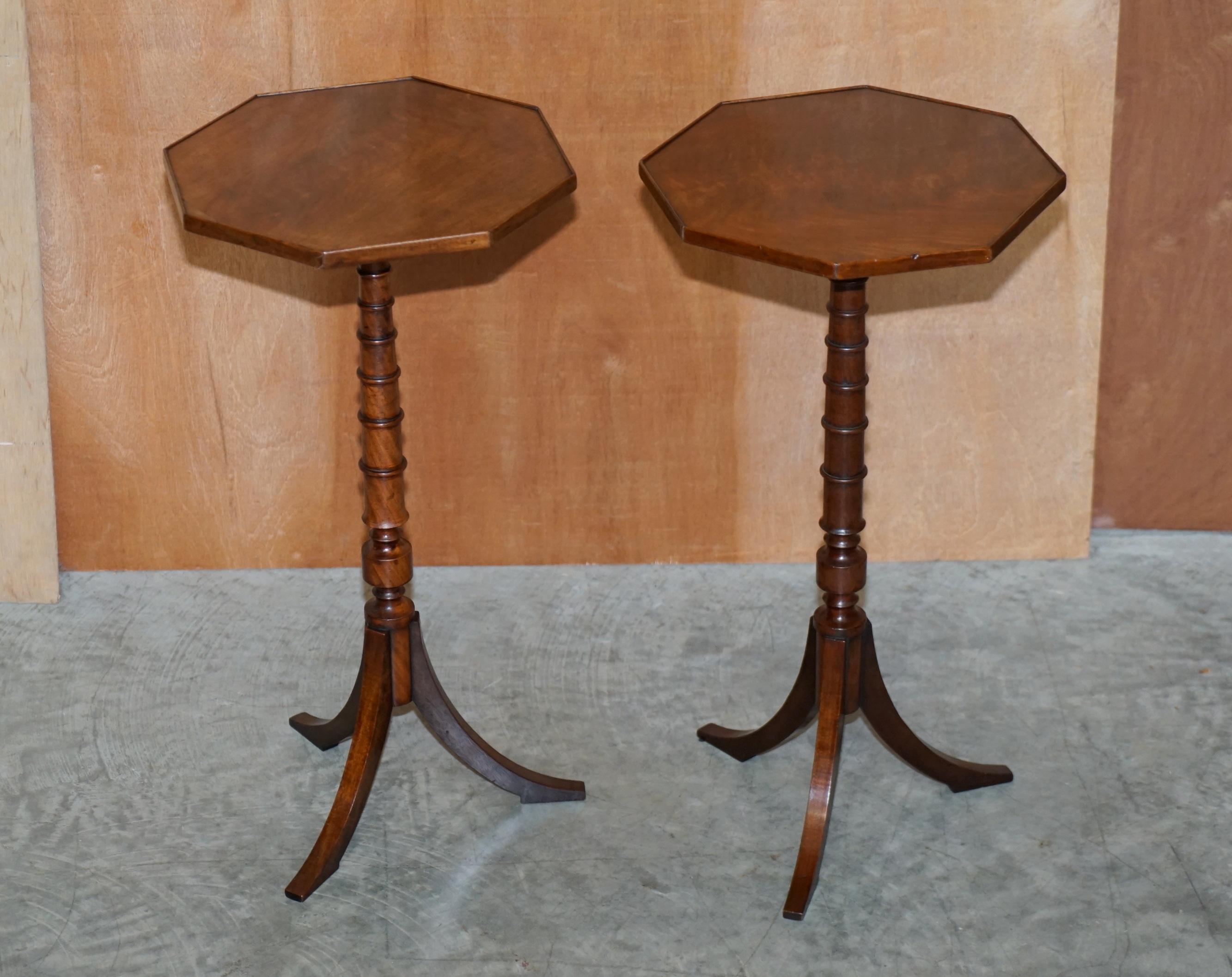 We are delighted to offer for sale this beautiful pair of original Victorian ring turned side tables in mahogany 

A very good looking and decorative pair with hand carved ring turned column bases, octagonal tops which have small lips and tripod