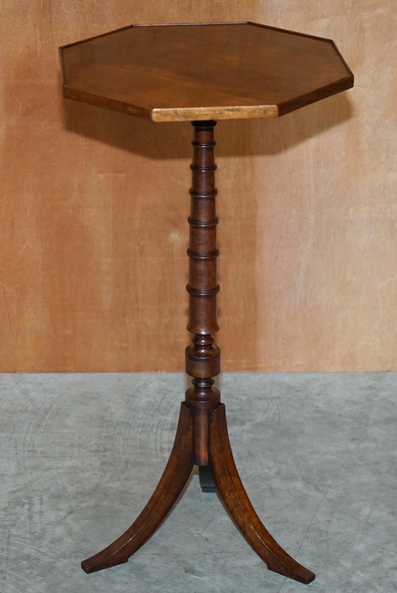 Hand-Crafted Stunning Pair of Victorian Hardwood Ring Turned Tripod Side End Lamp Wine Tables