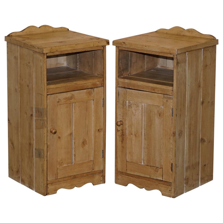 Stunning Pair of Victorian Pine Bedside Table Pot Cupboards or Lamp