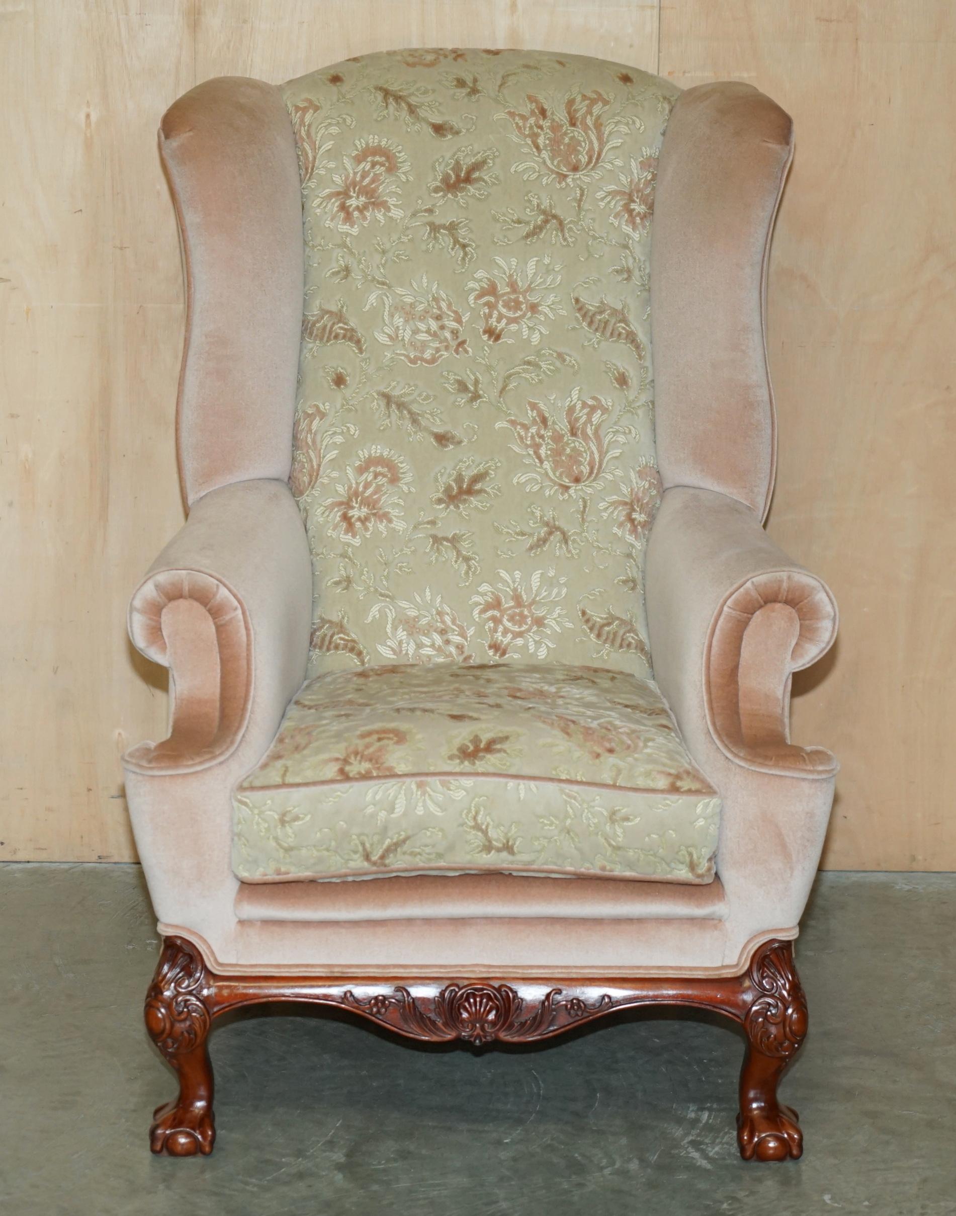 Victorian STUNNING PAIR OF VICTORIAN STYLE CLAW & BALL FEET FLORAL WINGBACK ARMCHAIRs For Sale