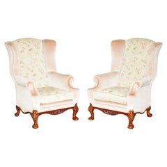 STUNNING PAIR OF VICTORIAN STYLE CLAW & BALL FEET FLORAL WINGBACK ARMCHAIRs
