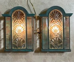 Atemberaubendes Paar von Vintage Art Deco Messing Verdigris Wandleuchten / Laternen