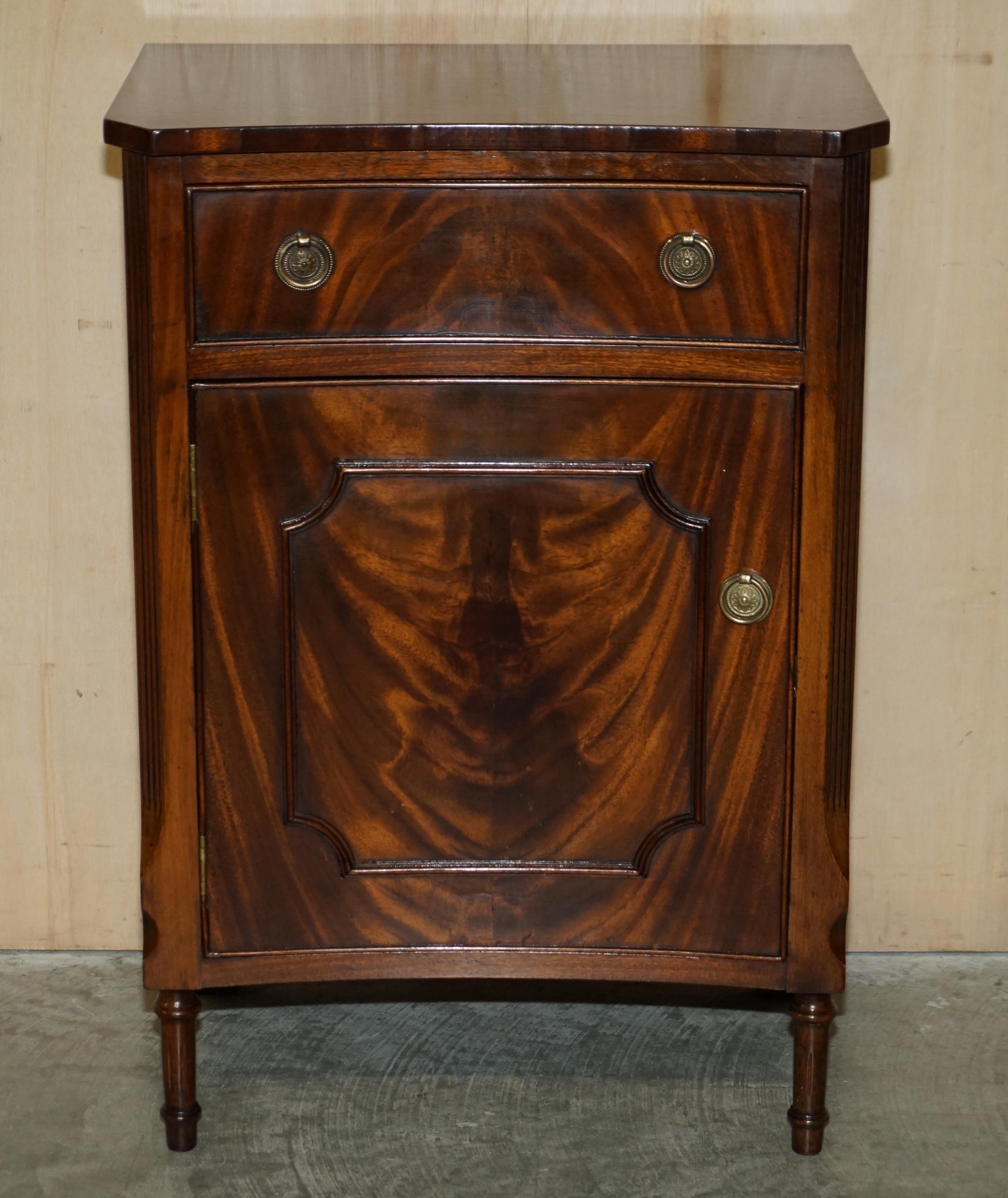 Victorian Stunning Pair of Vintage Bow Fronted Flamed Hardwood Side End Table Cupbards For Sale