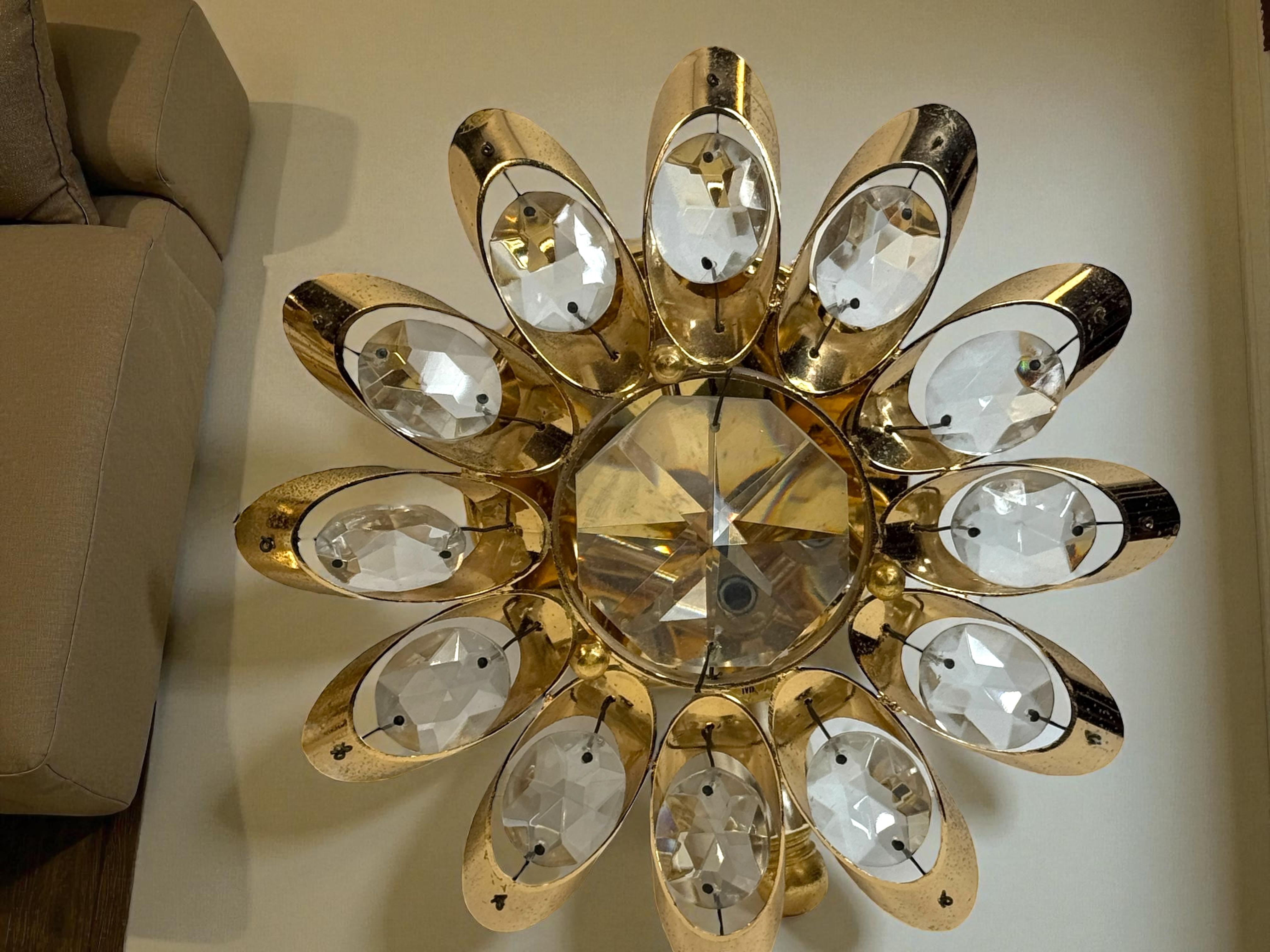 Stupefacente coppia di lampade a fiore in cristallo 