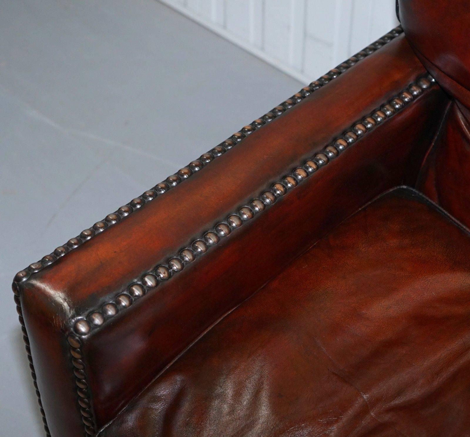 20th Century Stunning Pair of Vintage Made in Chelsea Bordeaux Leather Armchair Part of Suite