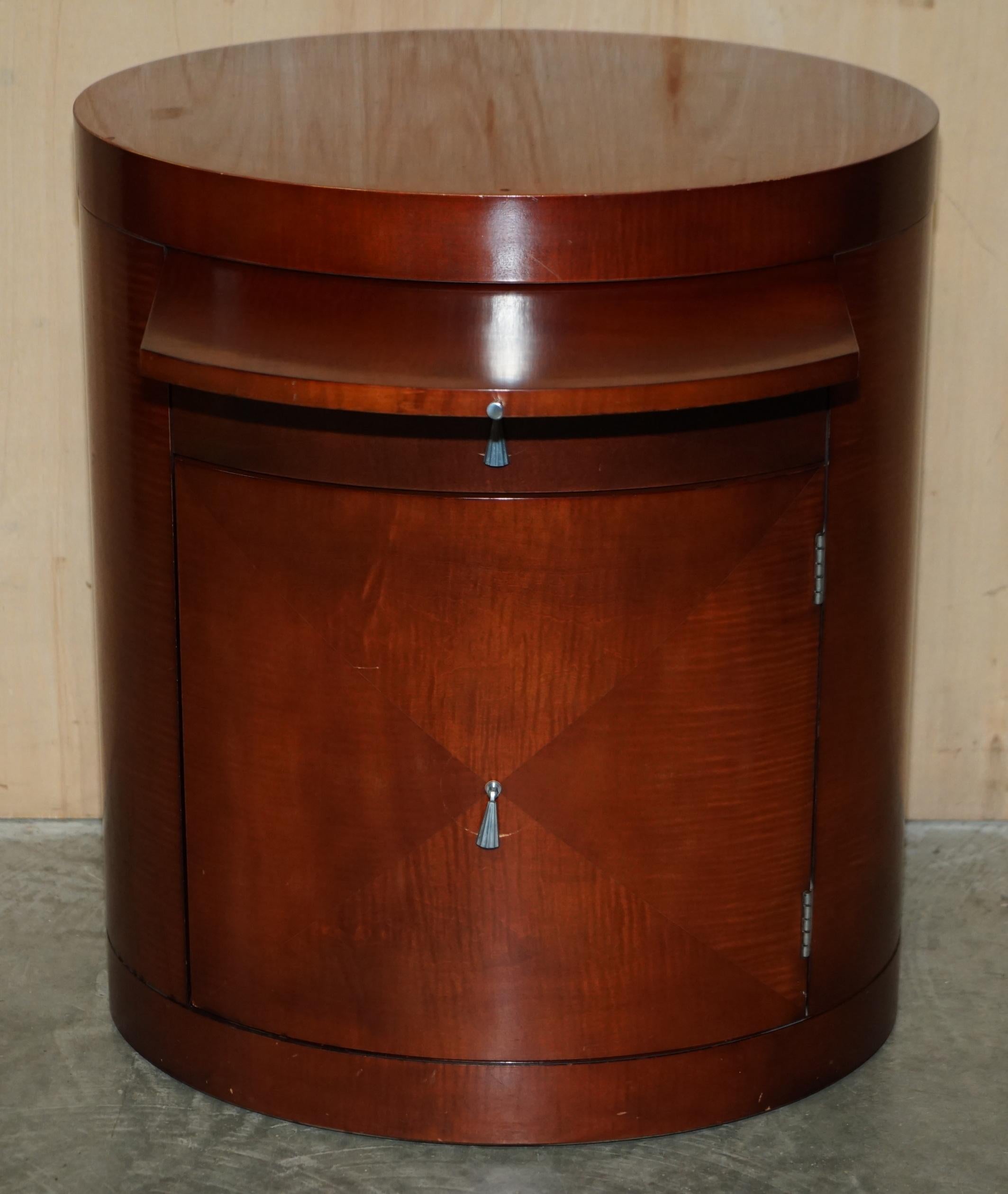 Stunning Pair of Vintage Oval Baker Furniture Hardwood Side End Table Cupbards 11