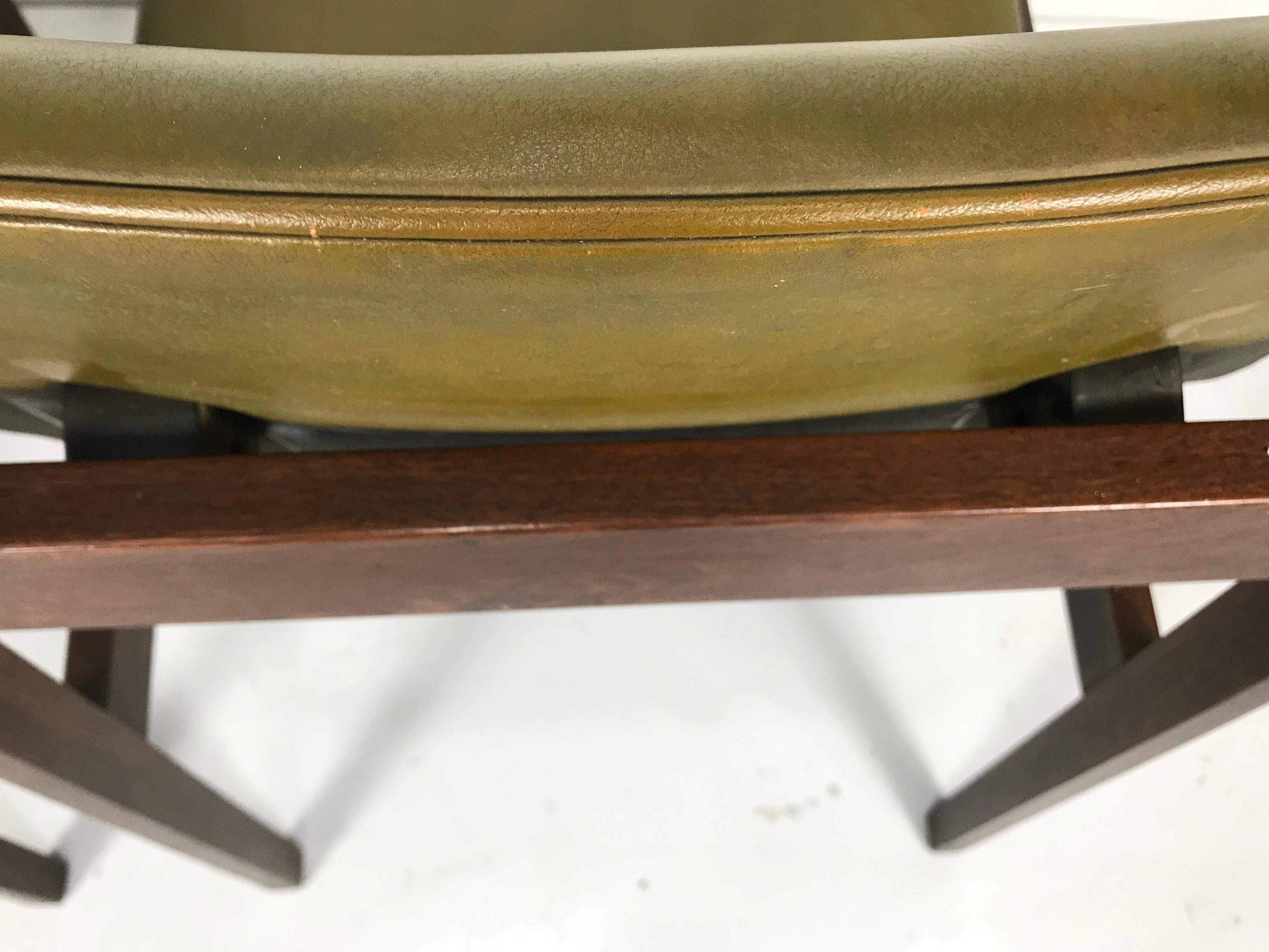 Naugahyde Stunning Pair of Stow Davis Walnut Lounge Chairs, Classic Modernist Design For Sale