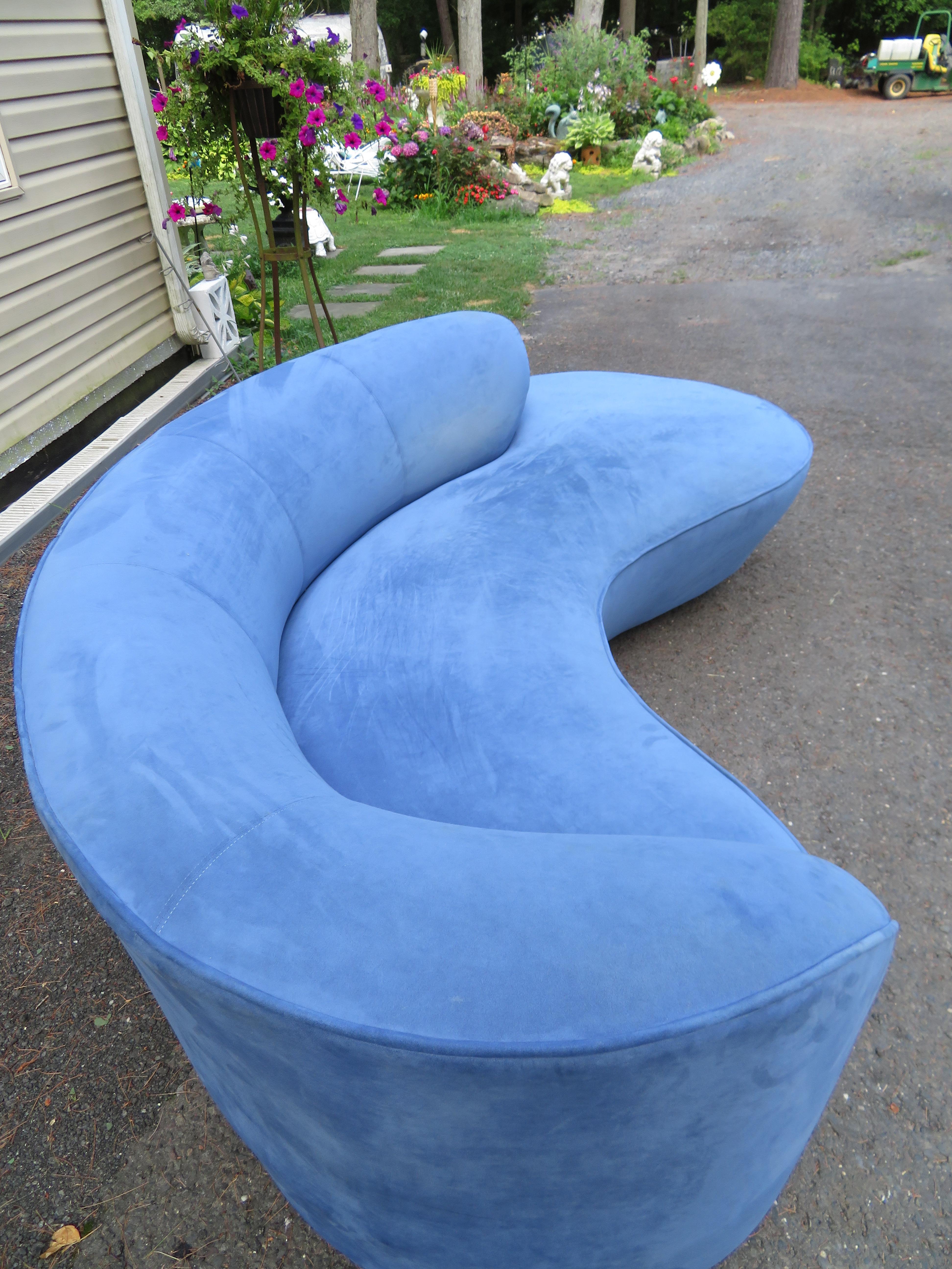 Stunning Pair Vladimir Kagan Serpentine Directional Cloud Sofas Mid-Century For Sale 8