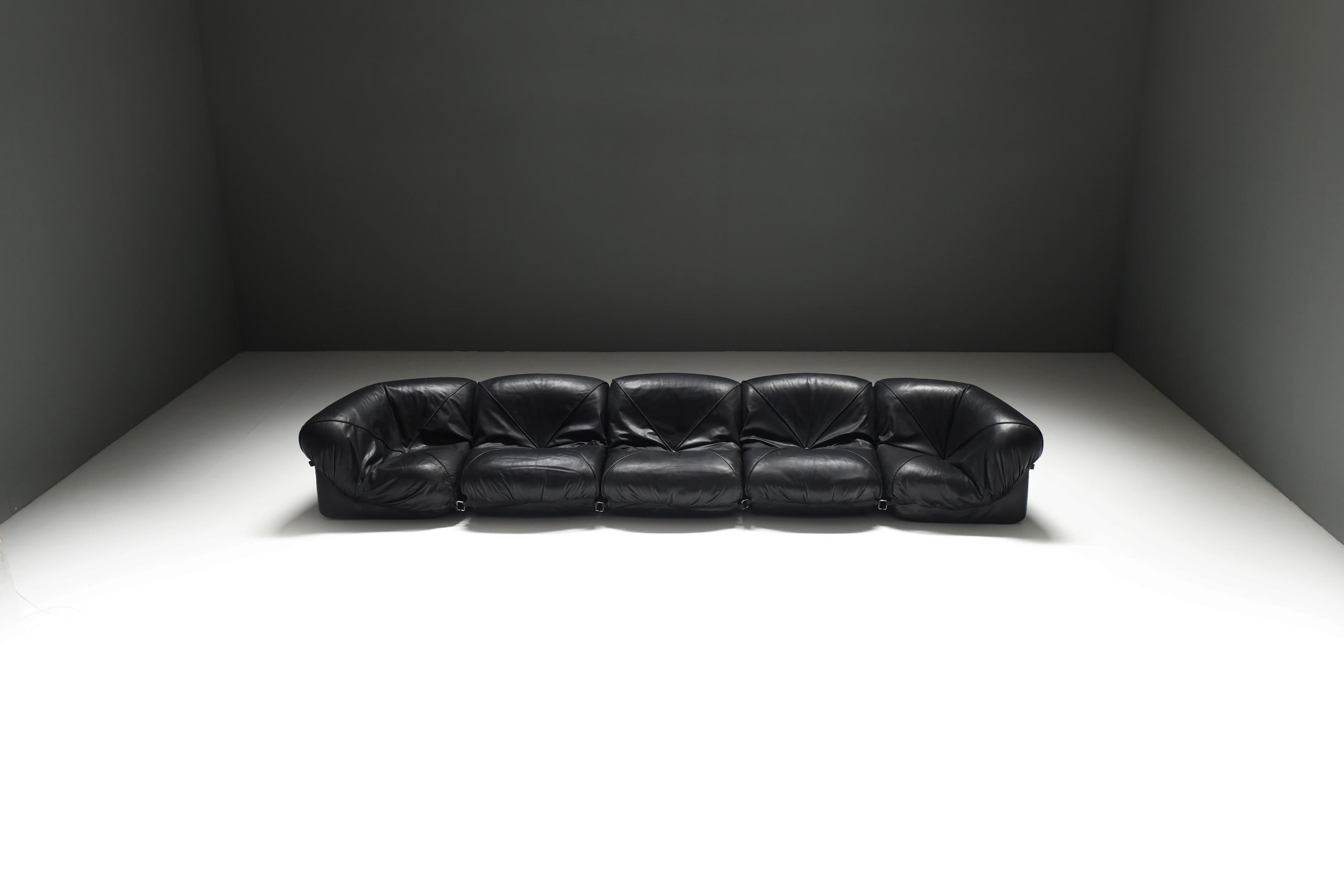 Atemberaubendes modulares Patate-Sofa aus schwarzem Original-Leder in Schwarz für Airborne – Frankreich (Französisch) im Angebot
