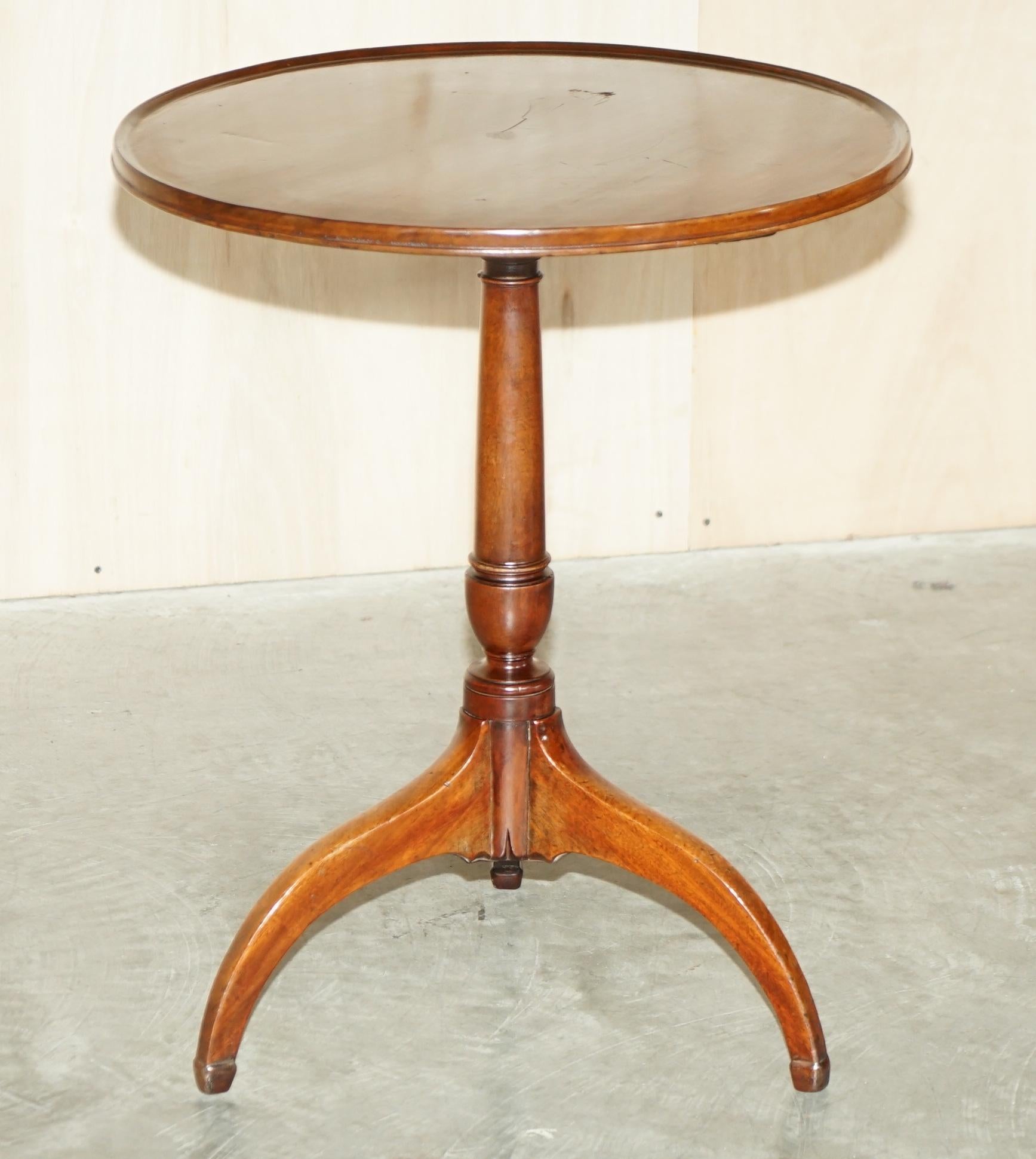 Stunning Patina Antique Georgian circa 1780 Hardwood Tilt Top Occasional Table For Sale 7
