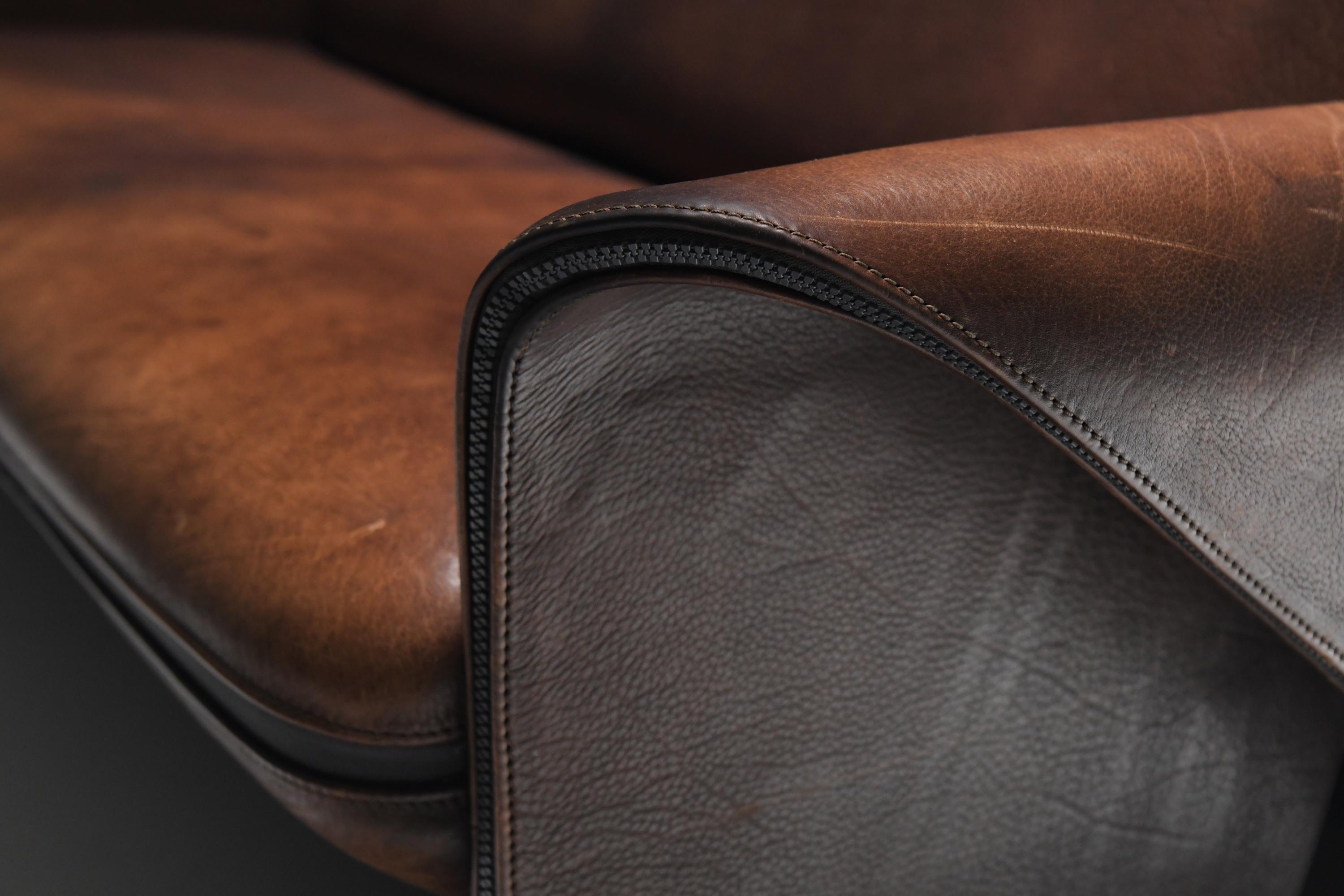 Stunning patinated DS 125 leather sofa  by Gerd Lange for De Sede Swiss 3