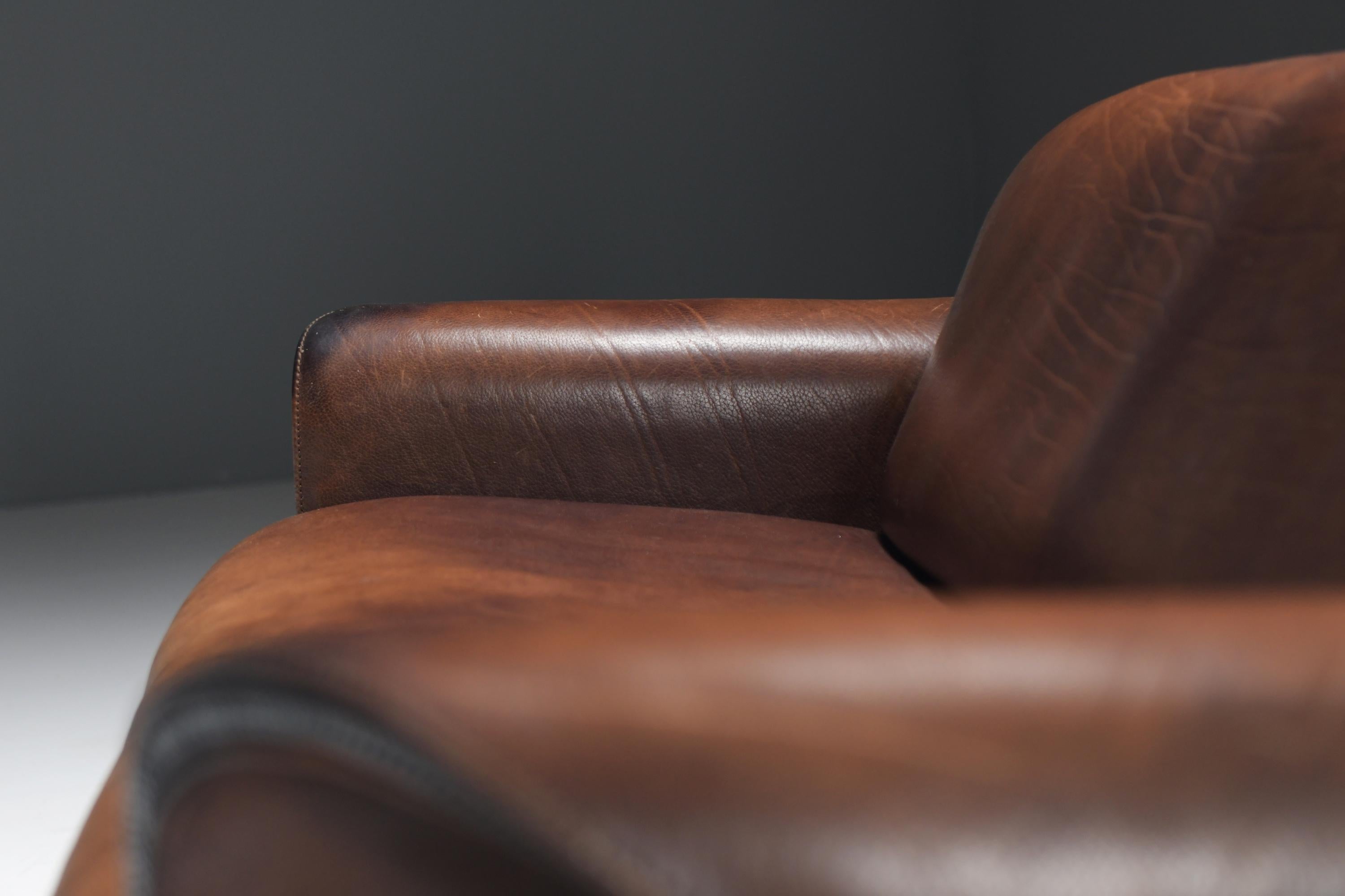 Stunning patinated DS 125 leather sofa  by Gerd Lange for De Sede Swiss 4