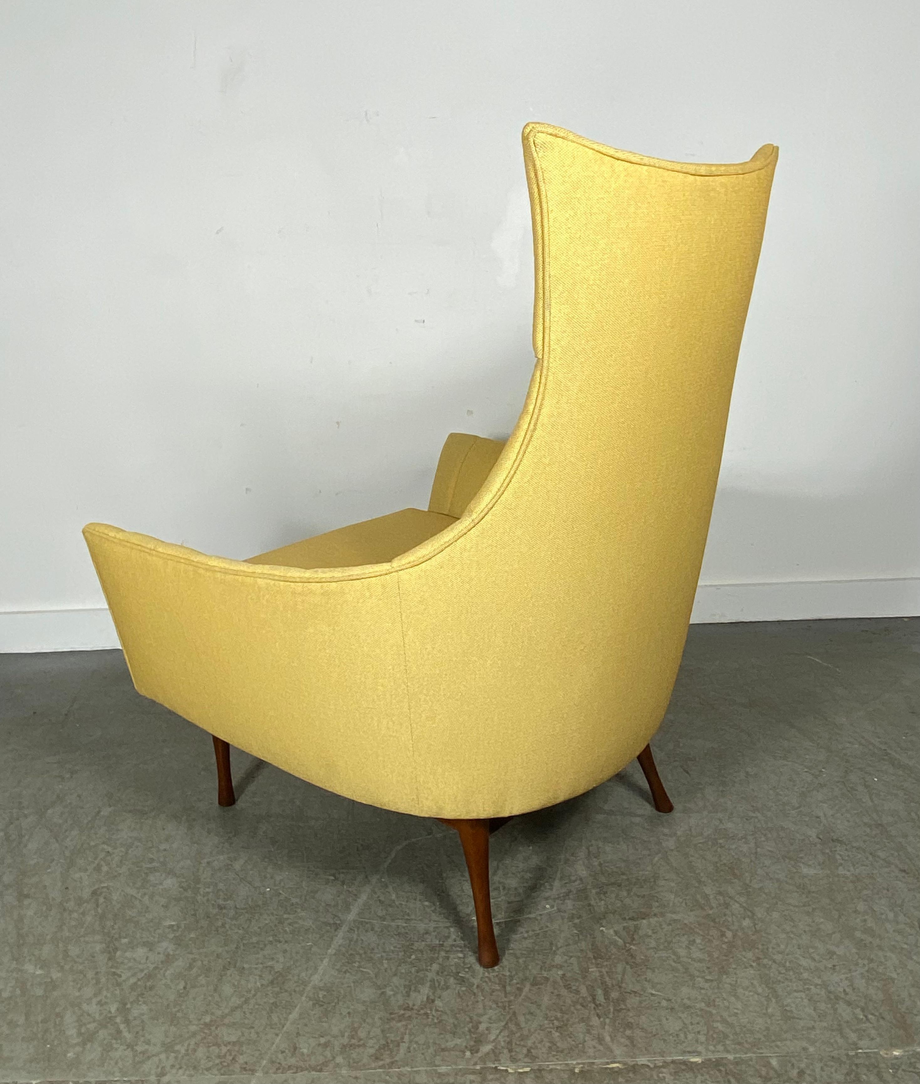 Stunning Paul McCobb for Widdicomb Symmetric Armchair, Classic Modernist  In Excellent Condition In Buffalo, NY