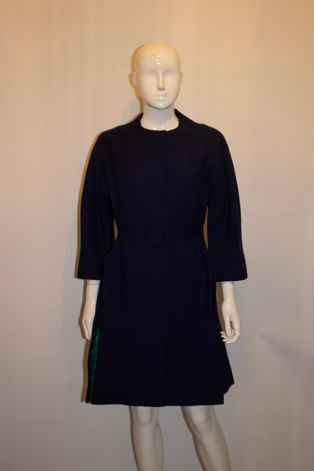Stunning Pauline Trigere Coat In condizioni buone in vendita a London, GB