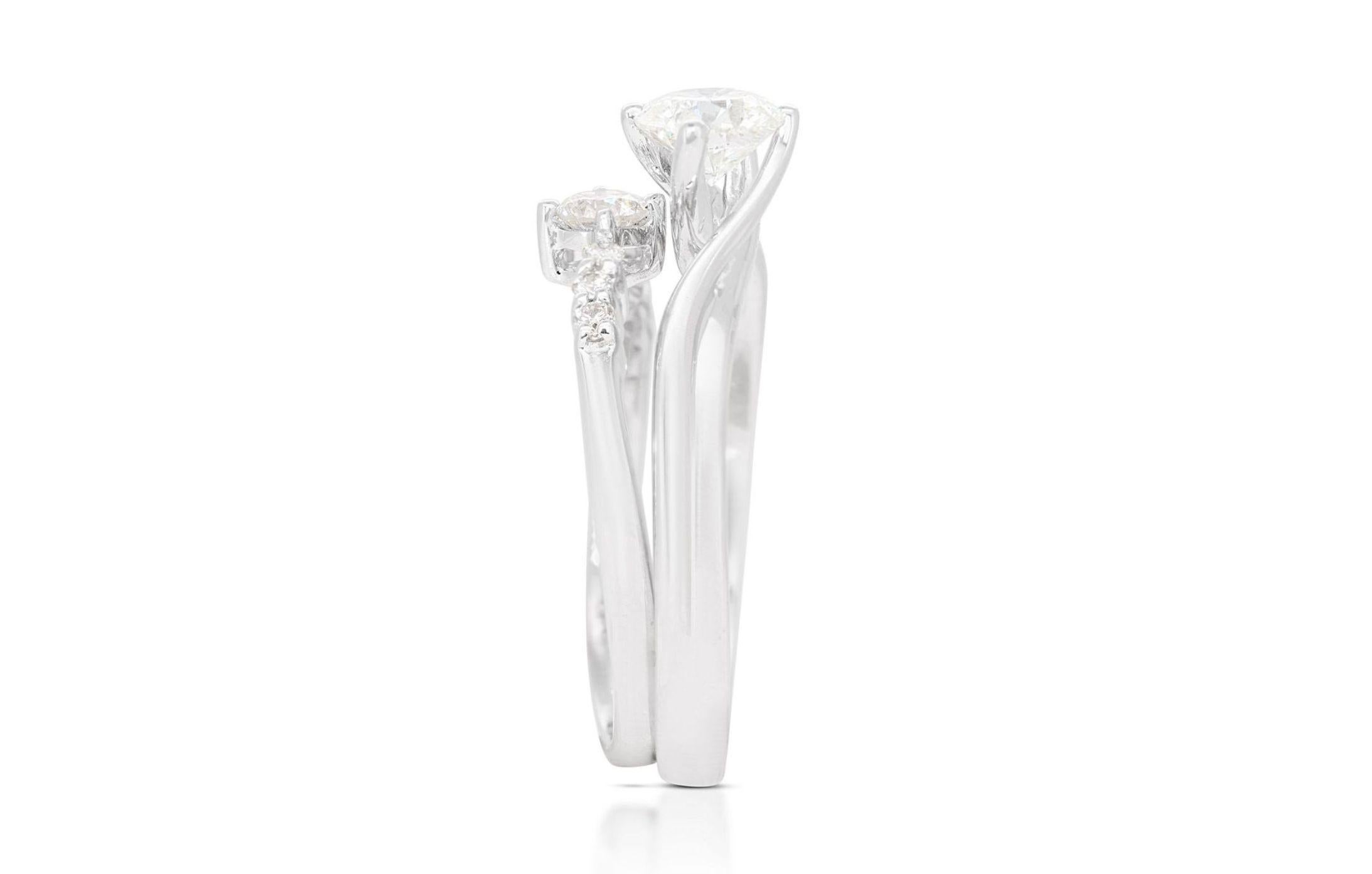 Superbe bague en or blanc 18 carats avec diamants naturels ronds brillants Pour femmes en vente