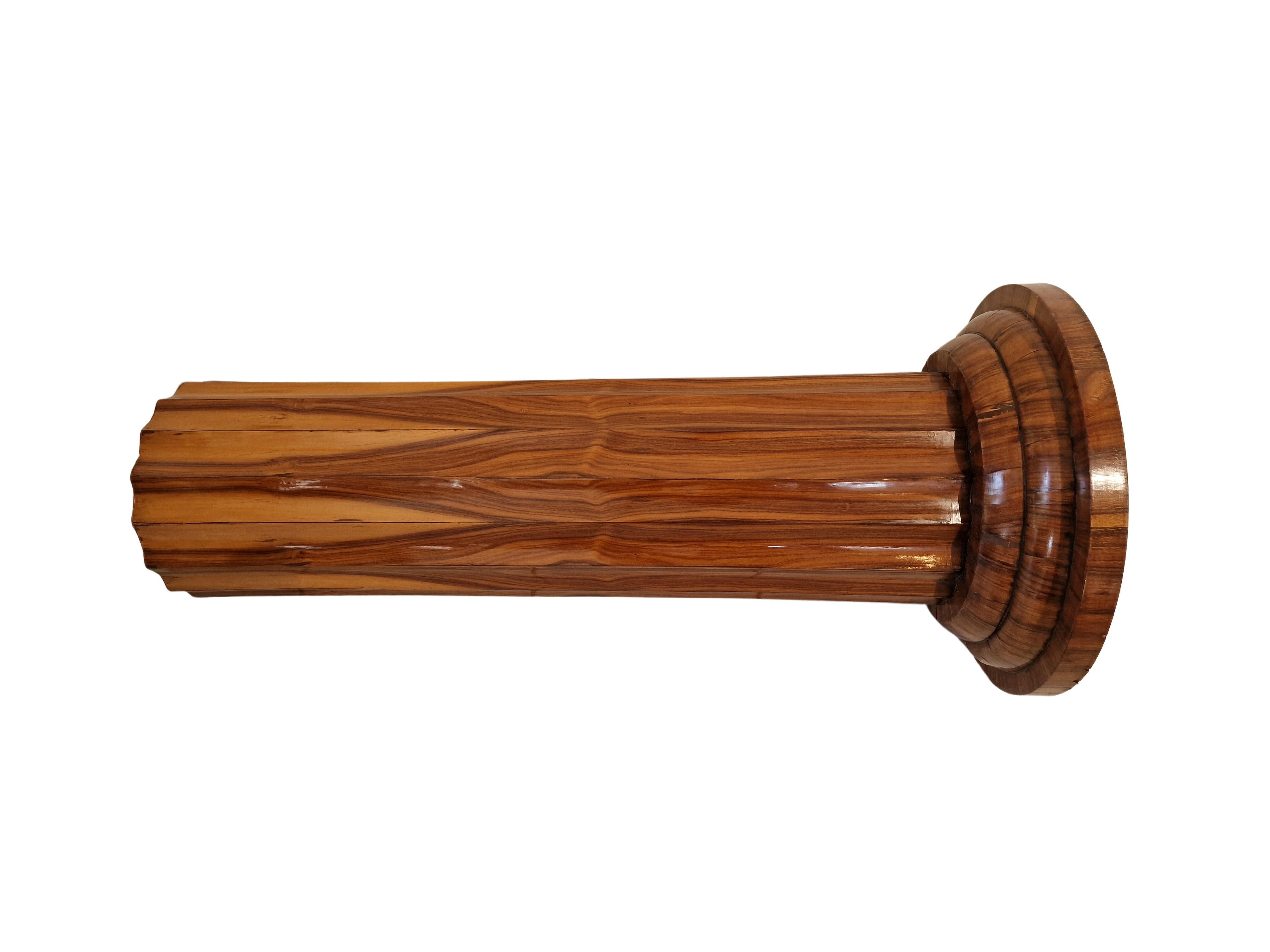 Impresionante Pedestal, Columna, Pilar, decoración estrella, Art Decó, ~1920, Francia en Bueno estado para la venta en Wien, AT