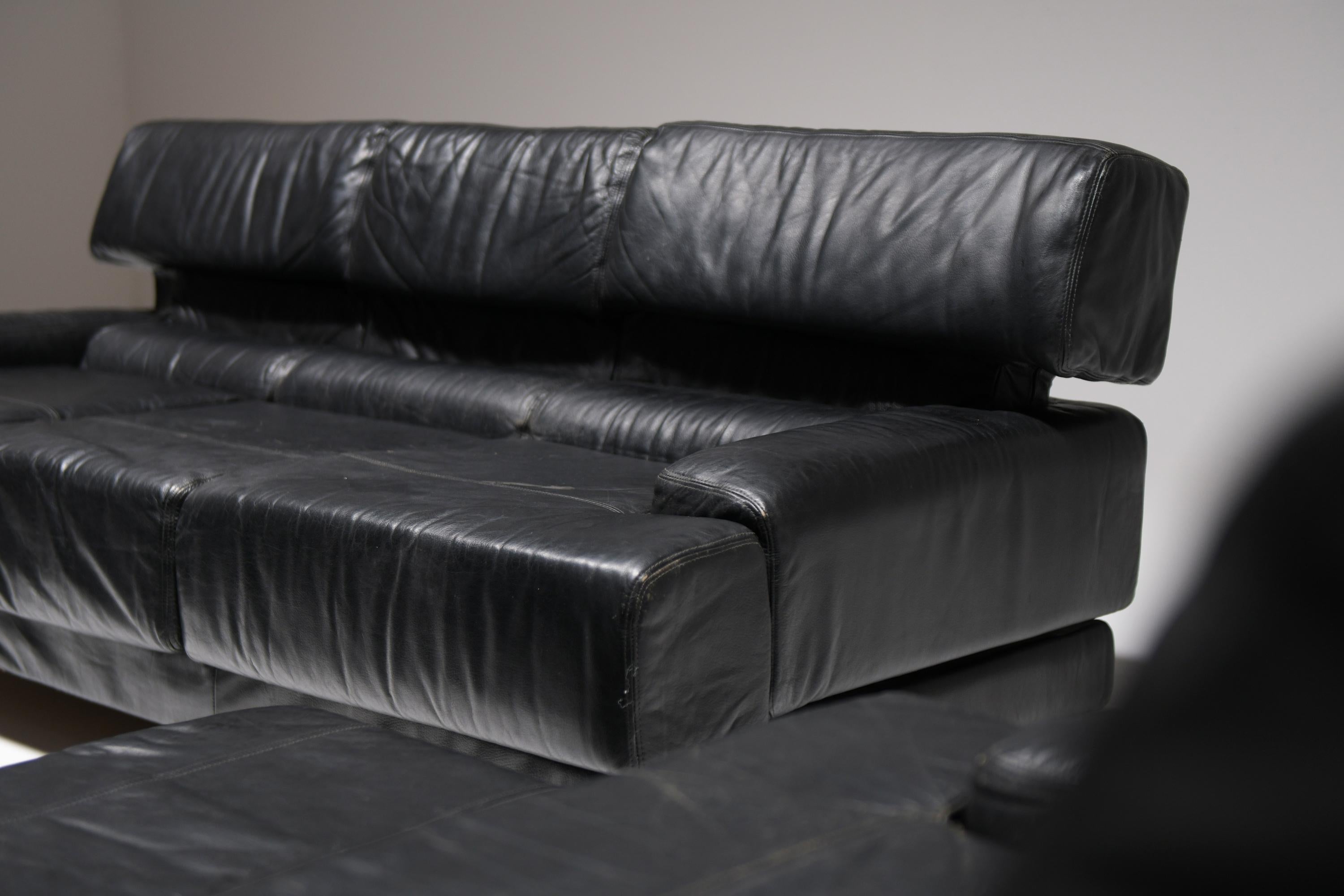 Brazilian Stunning Percival Lafer sofa set in original black leather - Lafer S.A. - Brazil For Sale