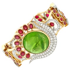 Stunning Peridot Garnet and Diamond-set Gold Bracelet