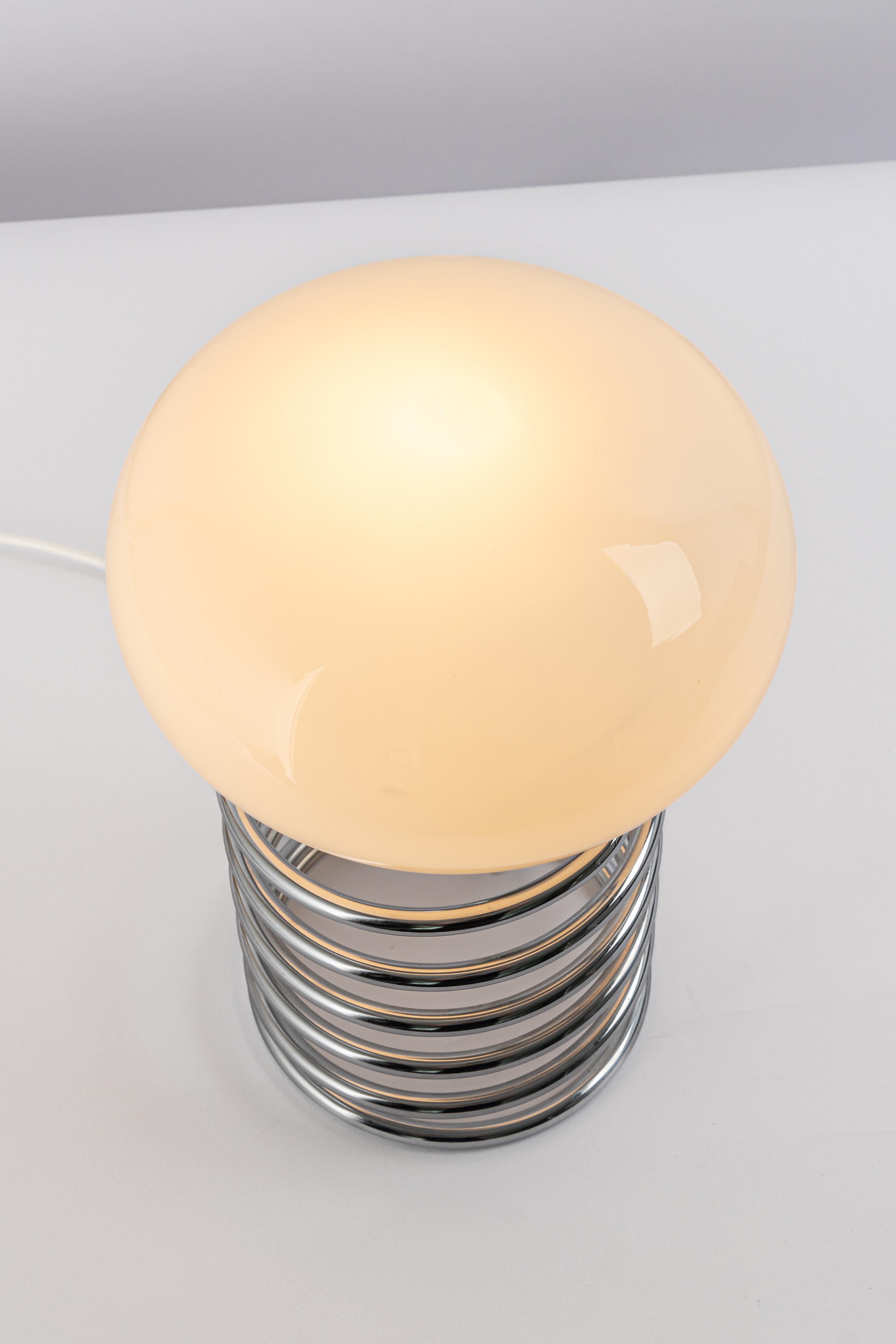 Superbe lampe de bureau en forme de spirale, Ingo Maurer, 1970 en vente 1