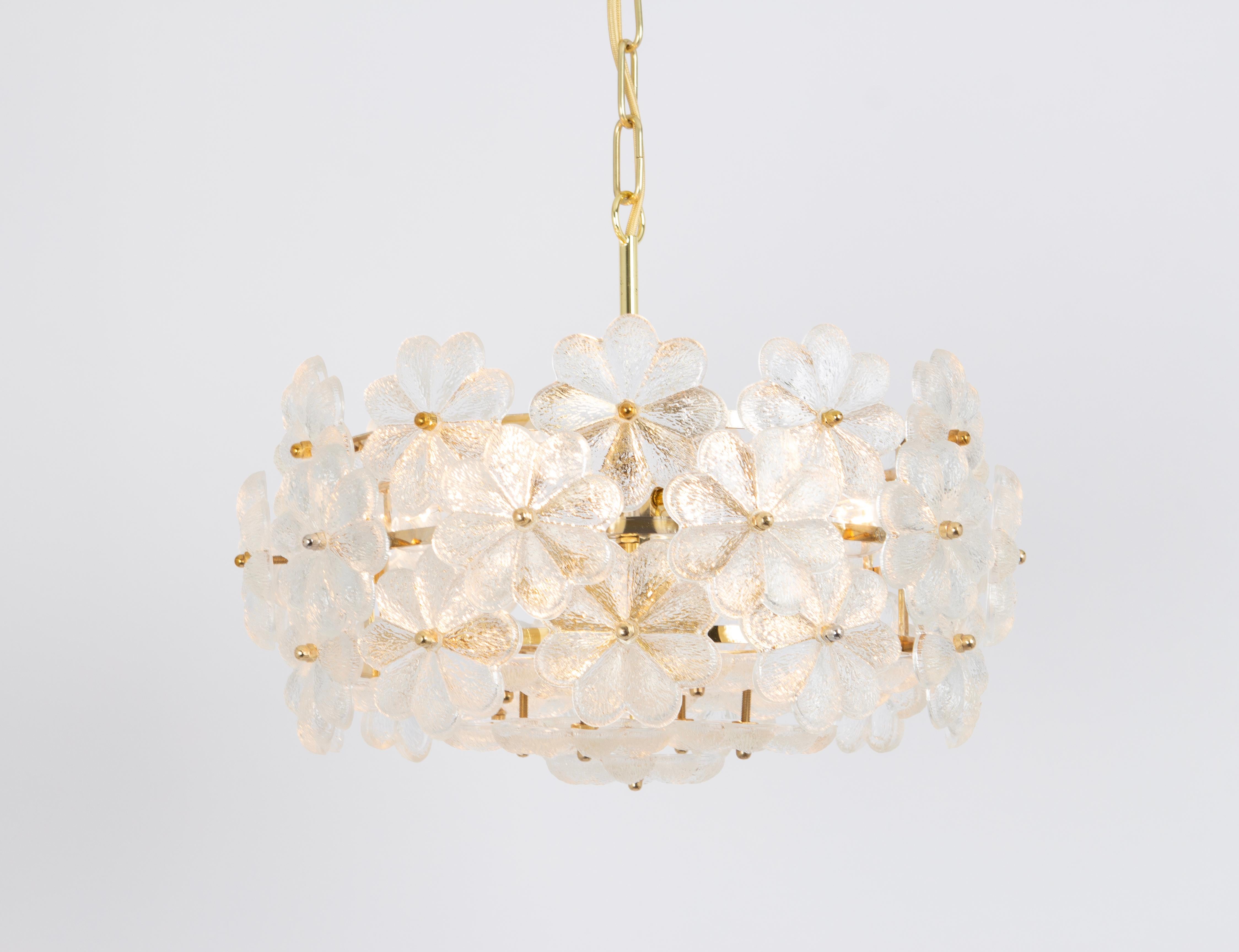 1 of 2 Stunning Petite Murano Glass Chandelier by Ernst Palme, Germany, 1970s In Good Condition For Sale In Aachen, NRW
