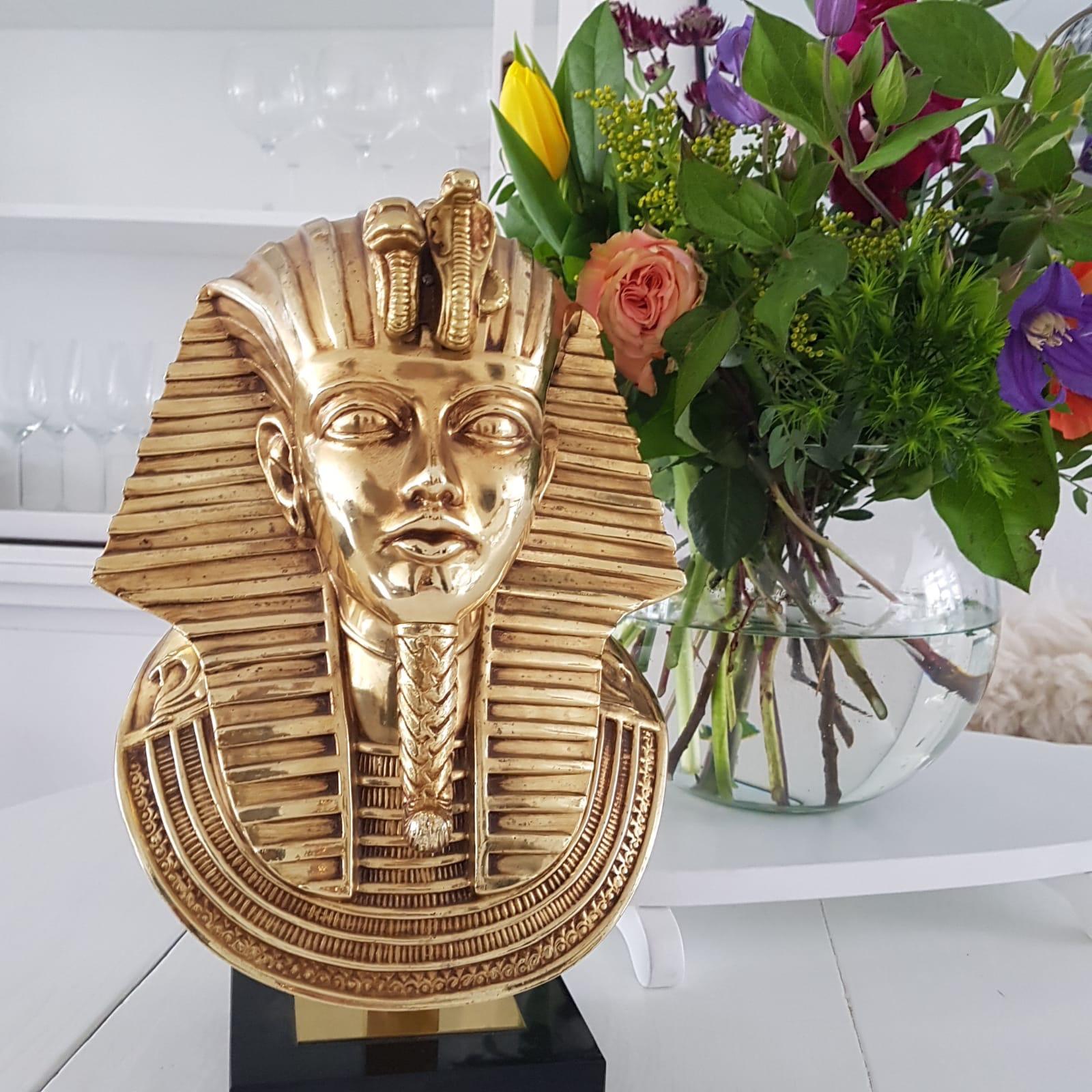 Stunning Pharaoh Toetanchamon Golden Coated Brass Bust Sculpture on Marble Base For Sale 7
